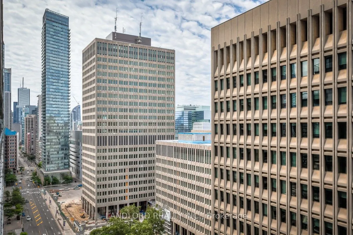 955 Bay Street, #1714