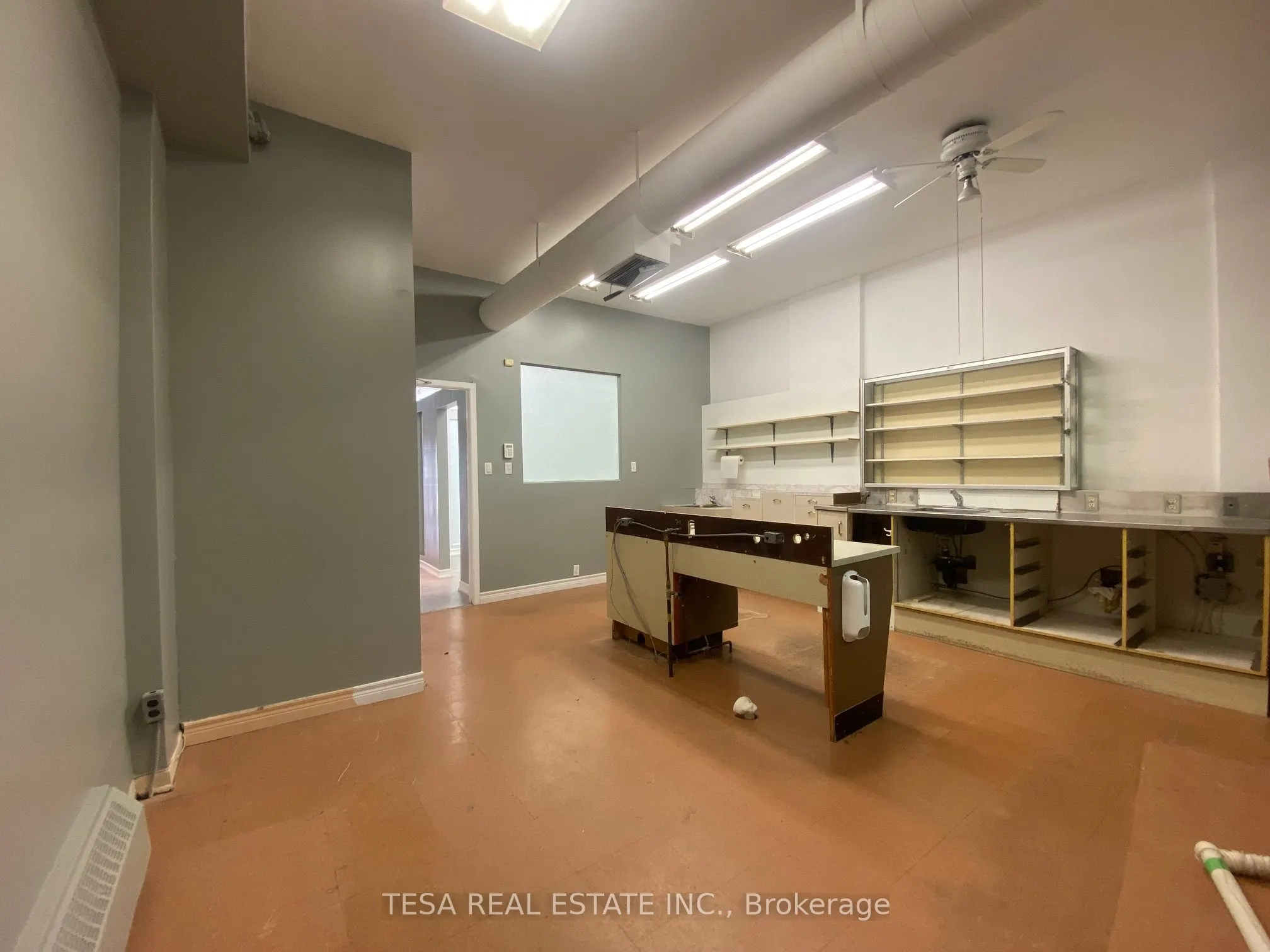 566 Sheppard Avenue W