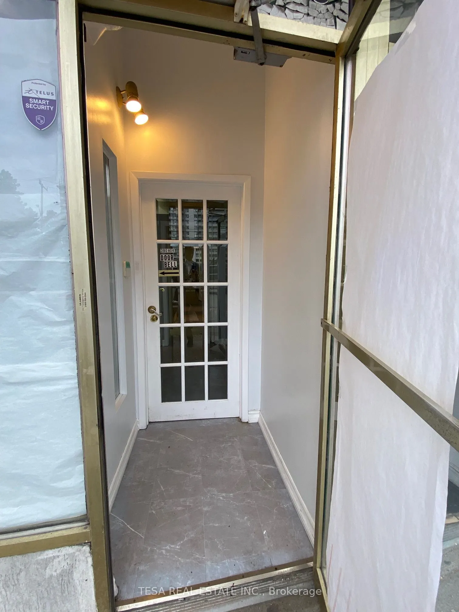 566 Sheppard Avenue W