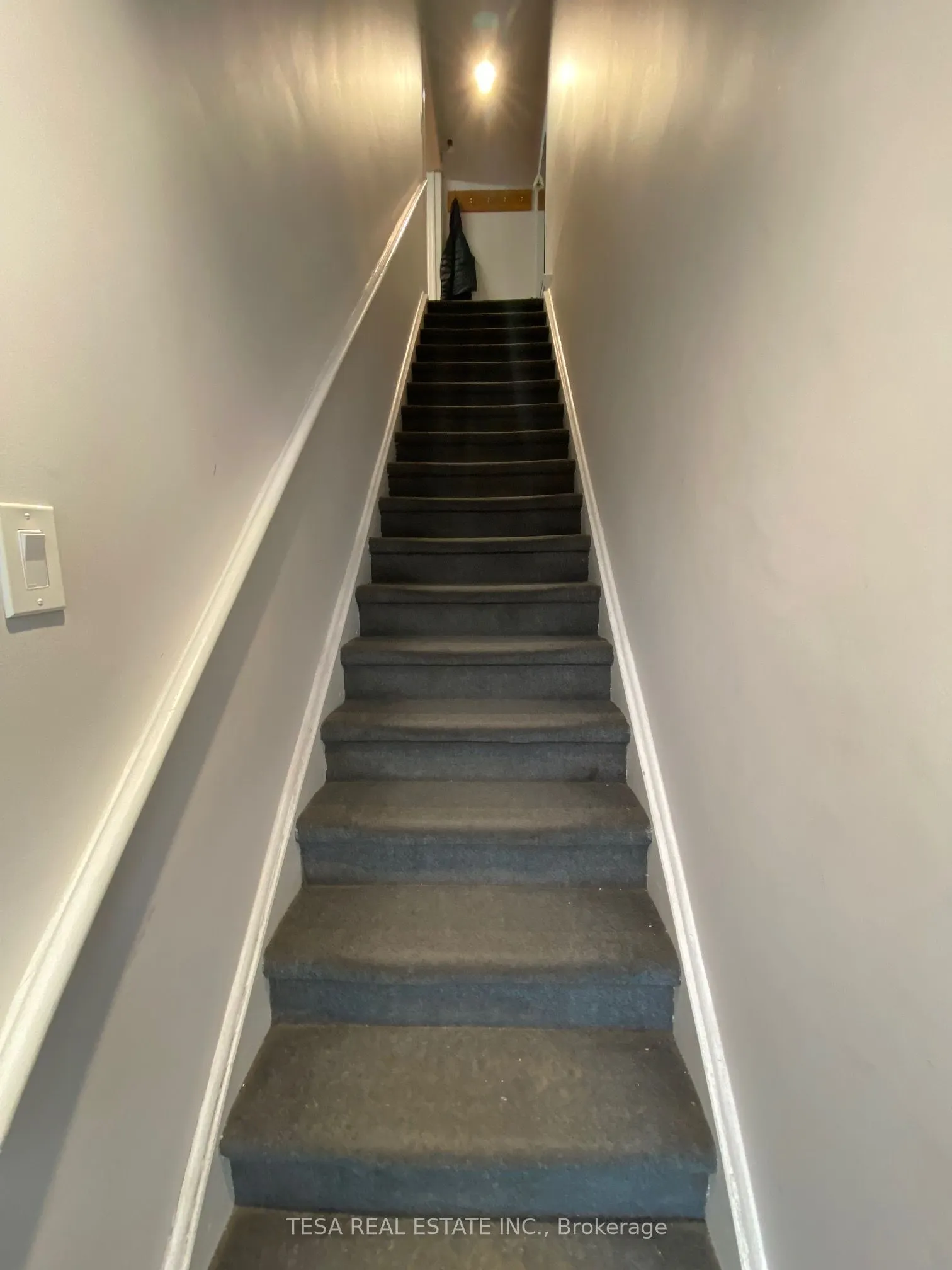 566 Sheppard Avenue W