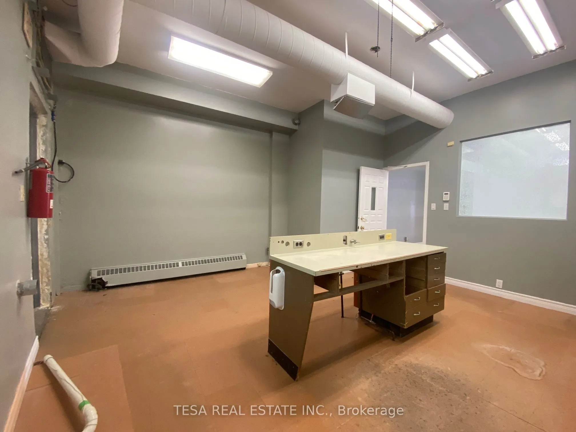 566 Sheppard Avenue W