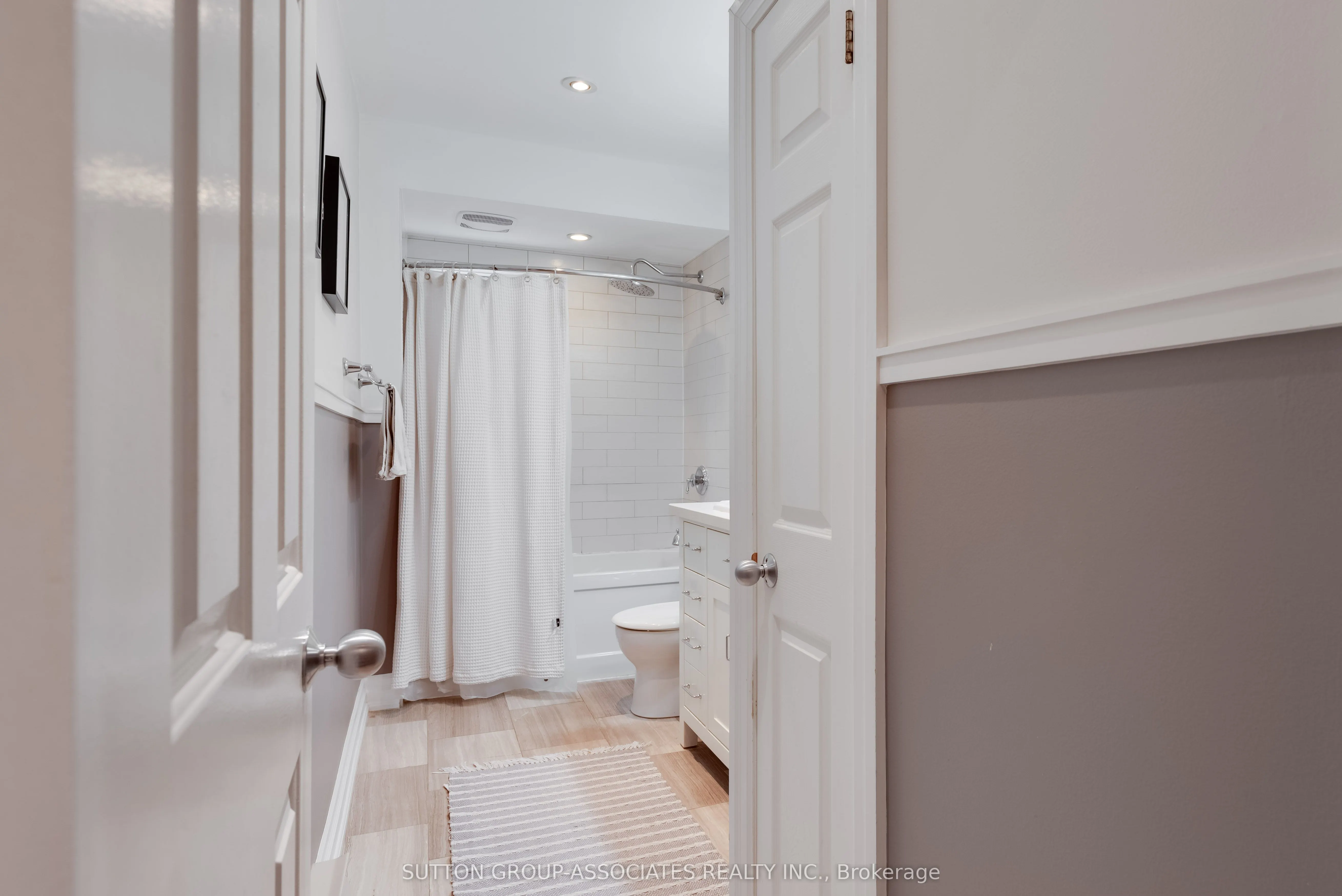 27A Claxton Boulevard, #27A