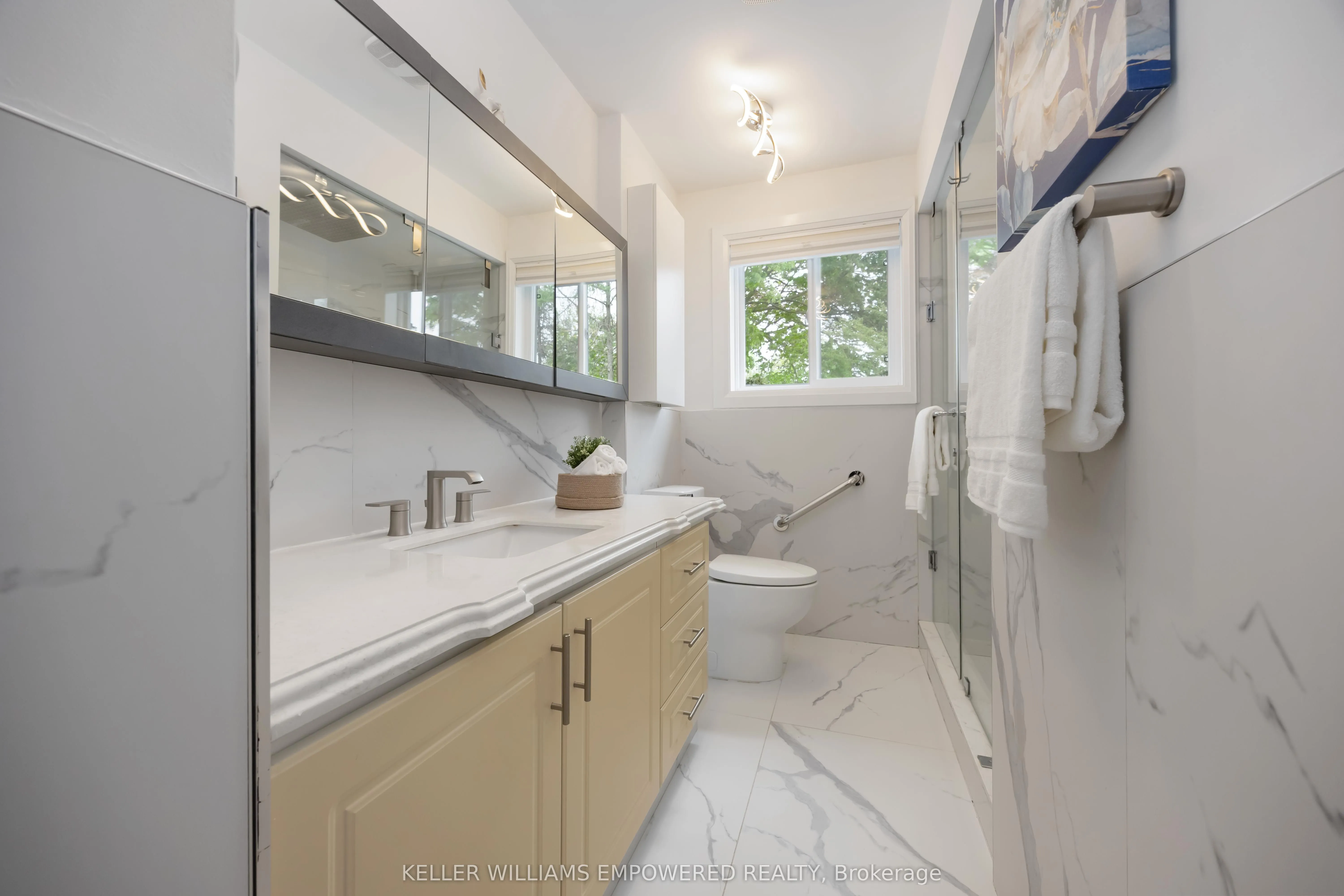 112 Kingslake Road