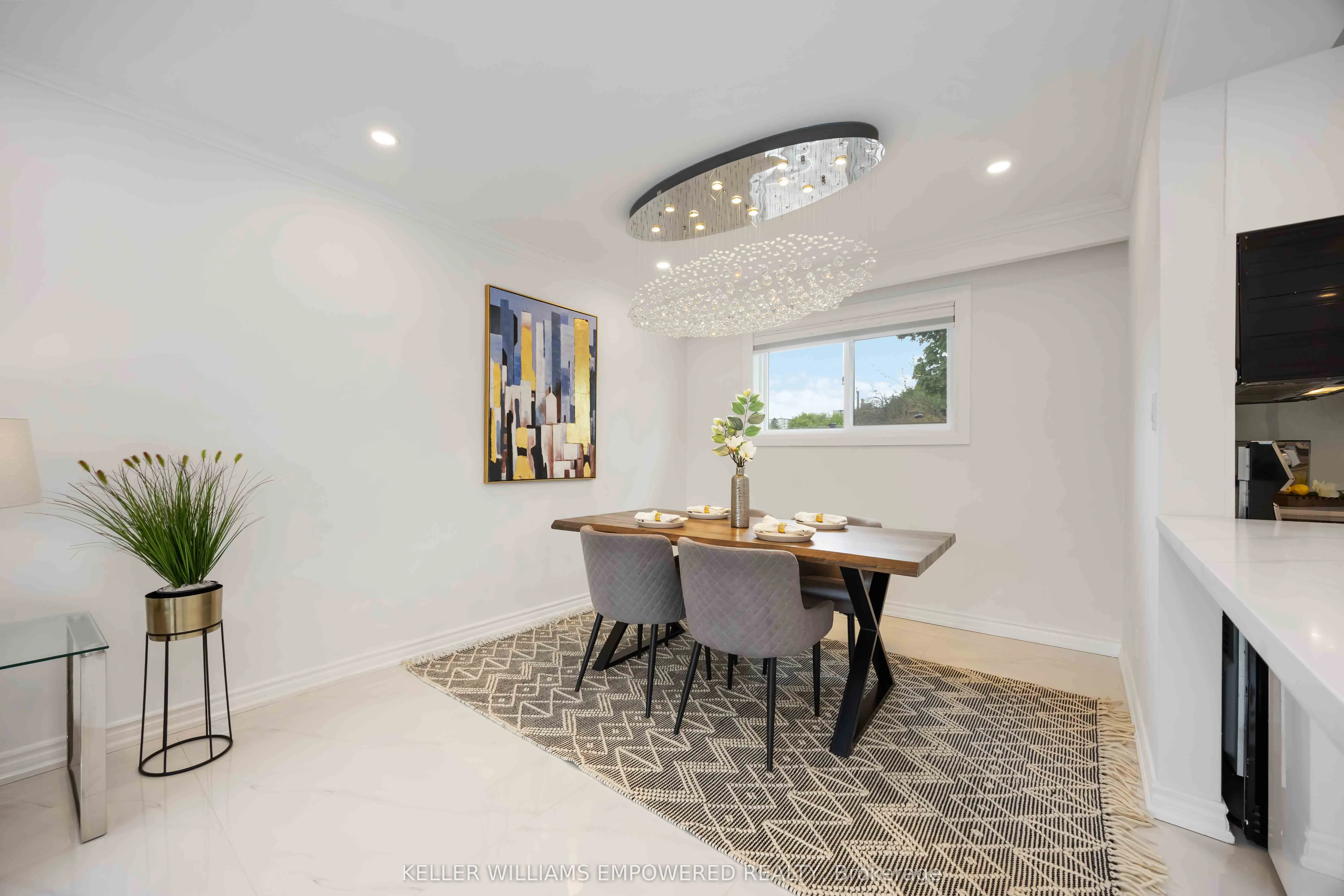 112 Kingslake Road