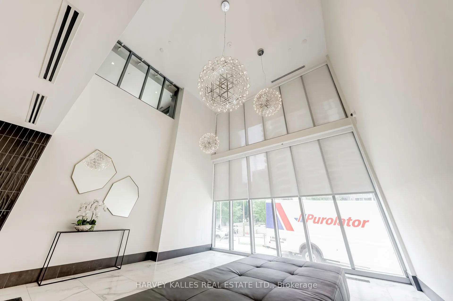 25 Holly Street, #PH03