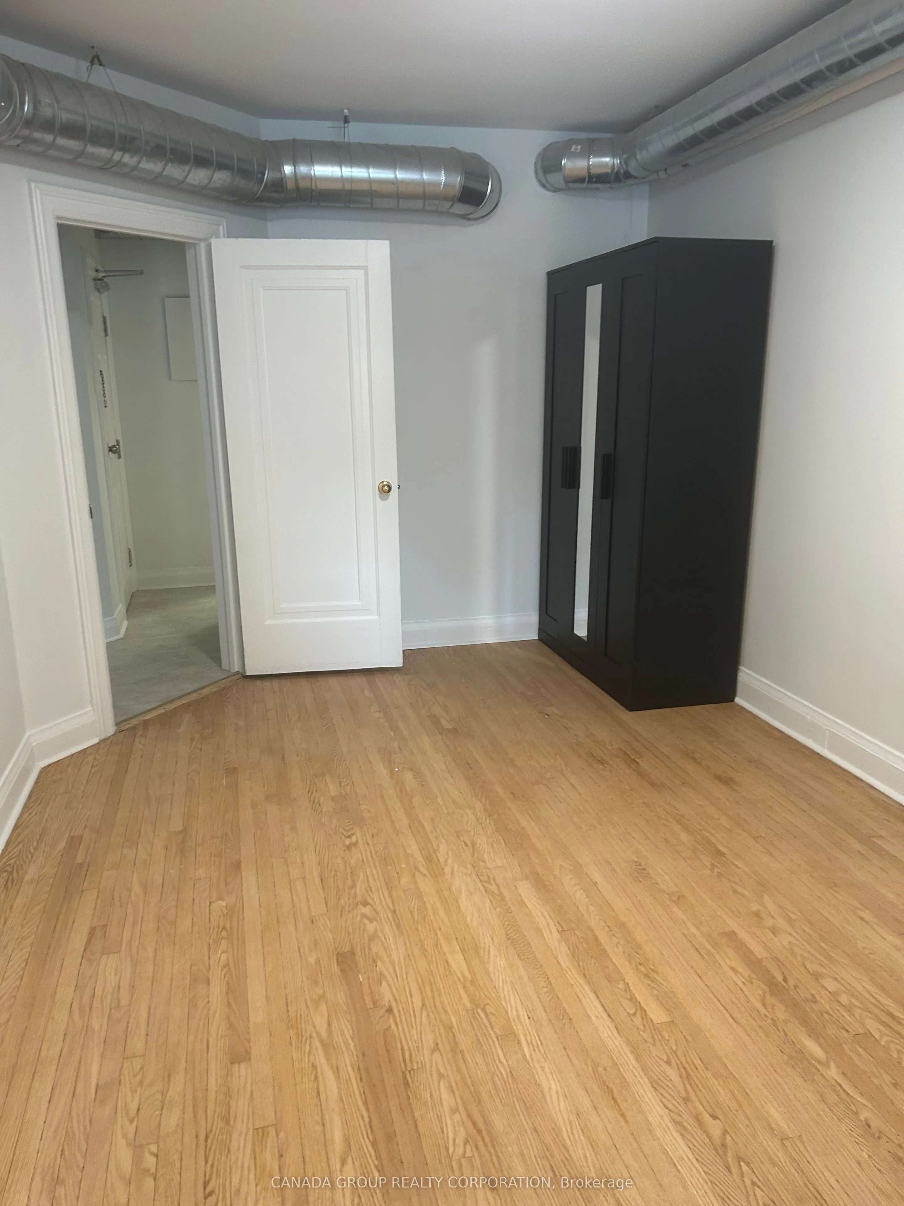 18 Delaware Avenue, ##5-Main Flr