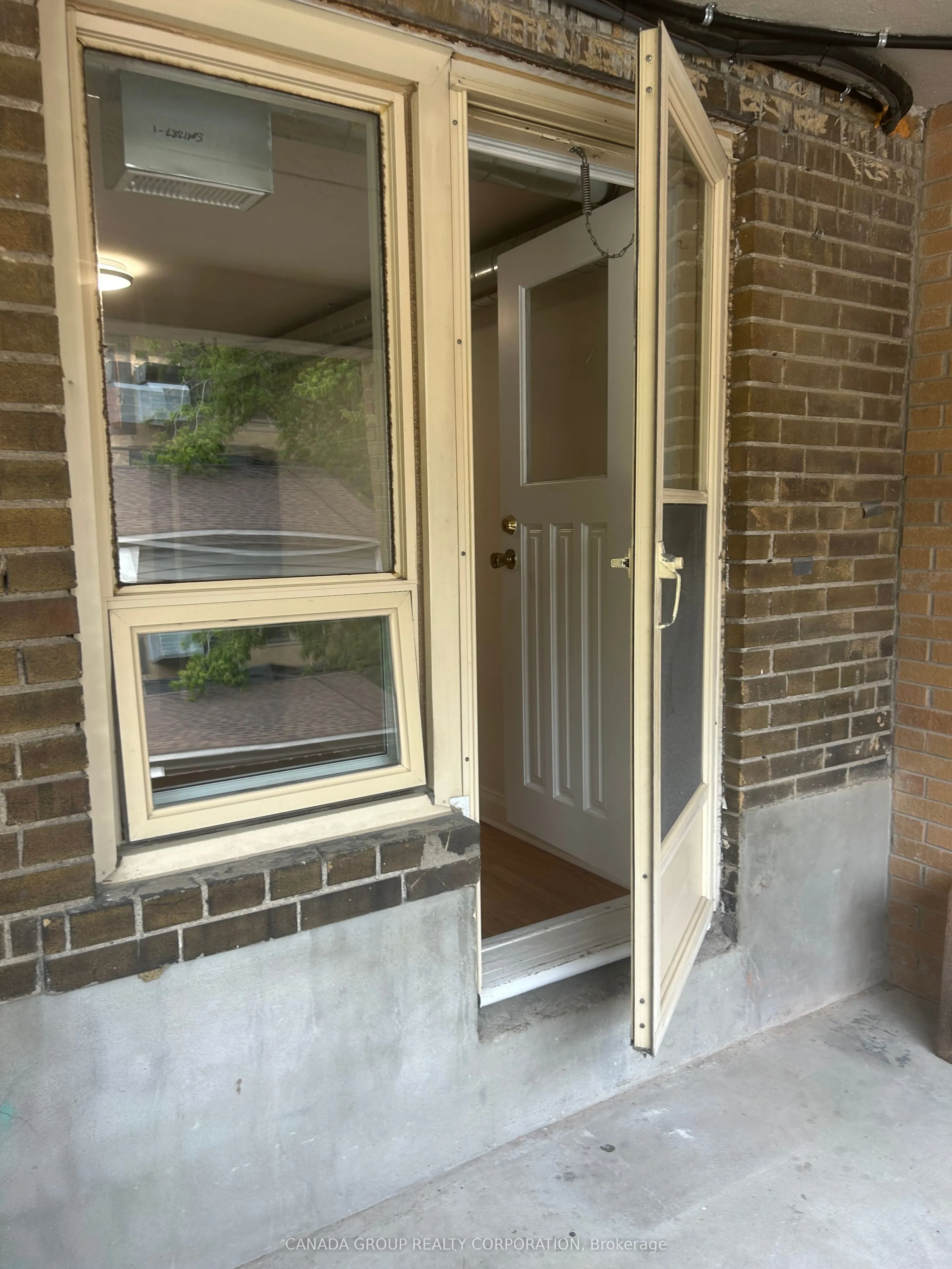 18 Delaware Avenue, ##5-Main Flr