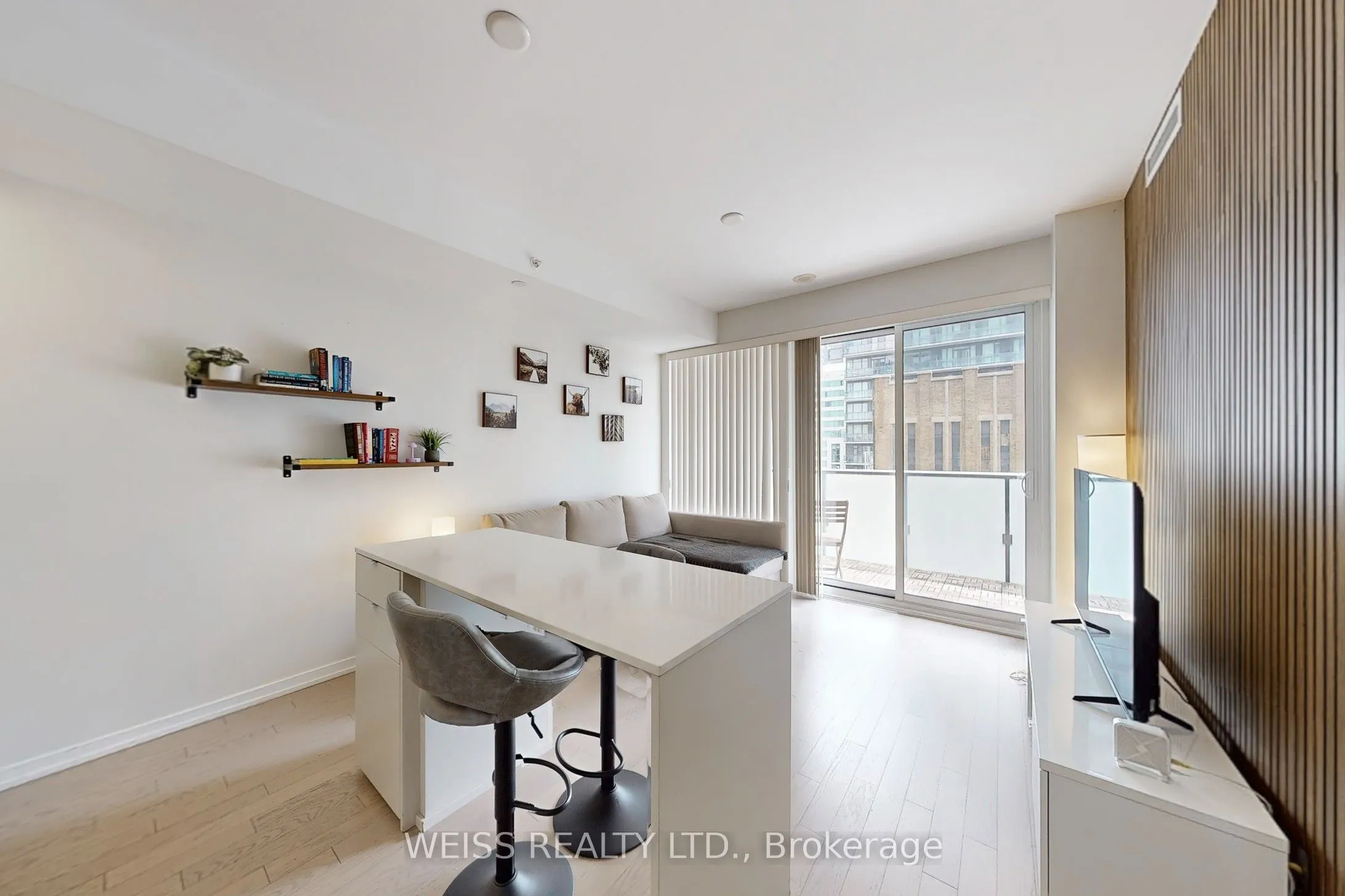 101 Peter Street W, #1408