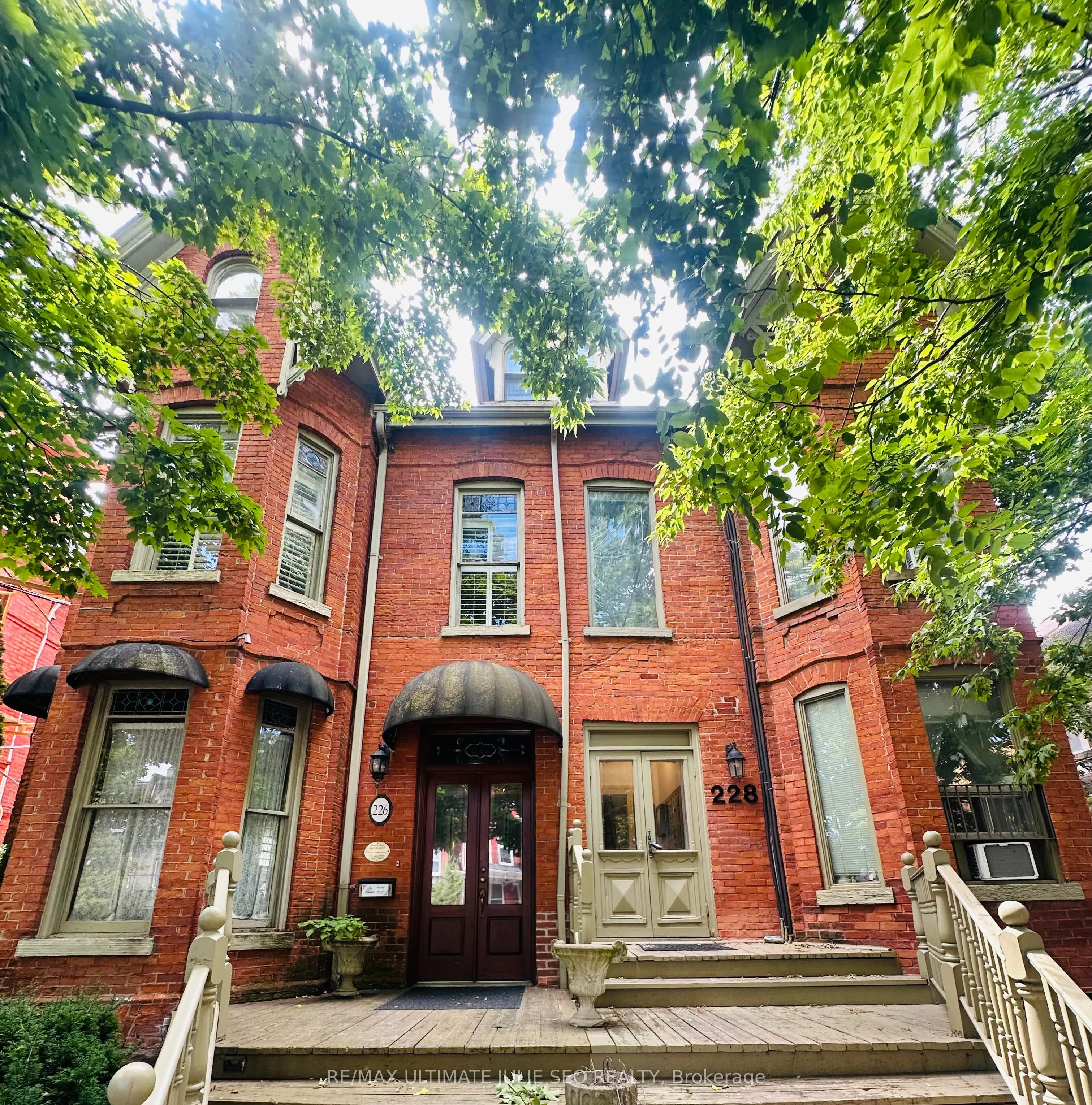 228 Beverley Street