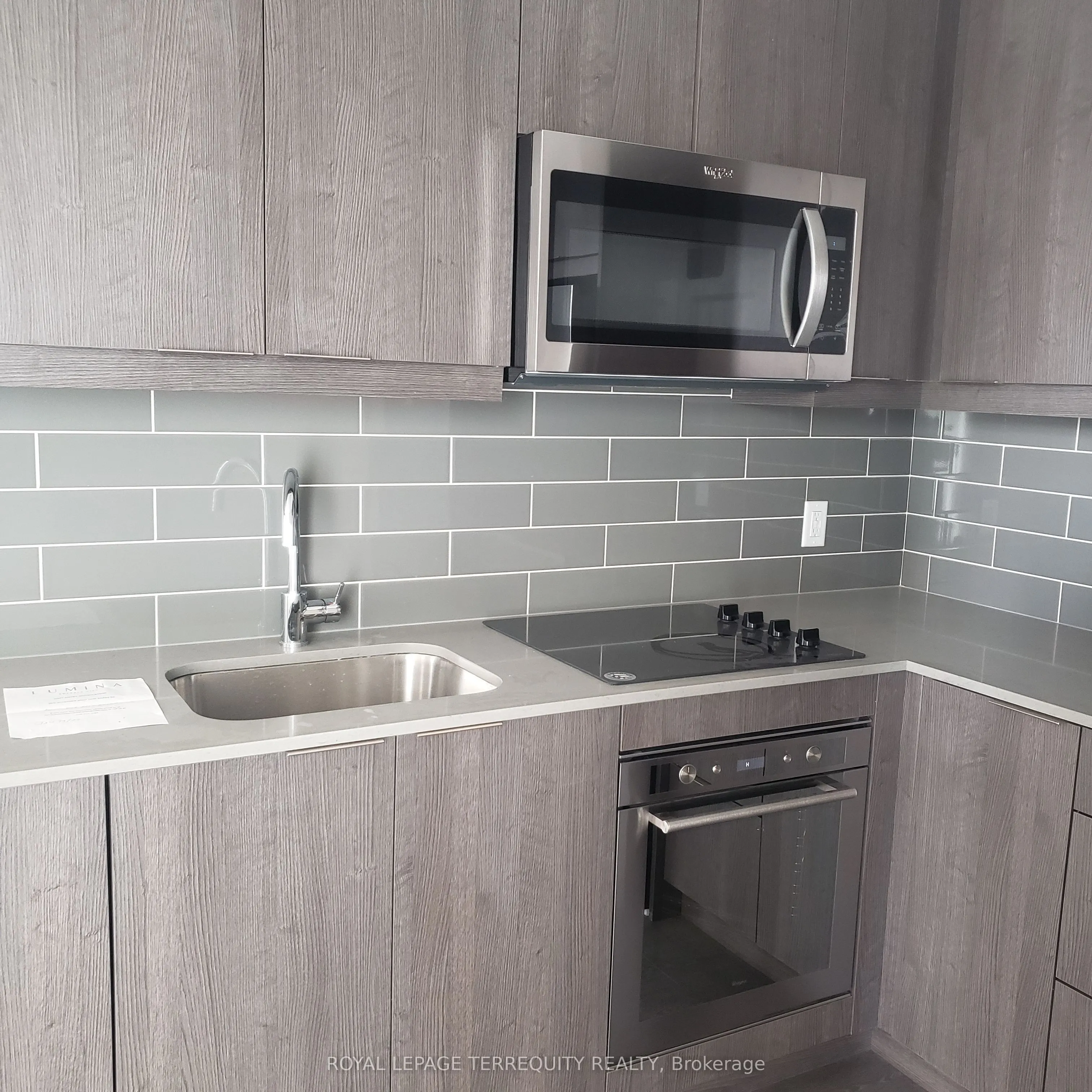 36 Forest Manor Road, #1306