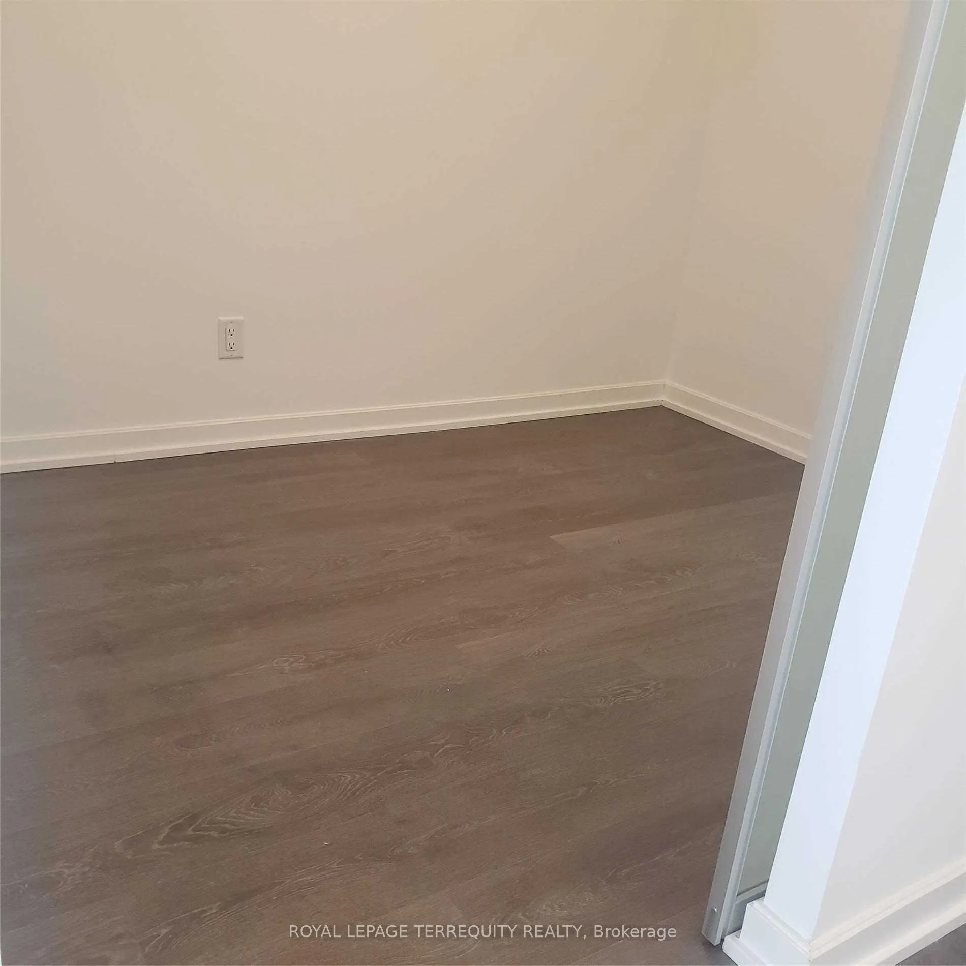 36 Forest Manor Road, #1306