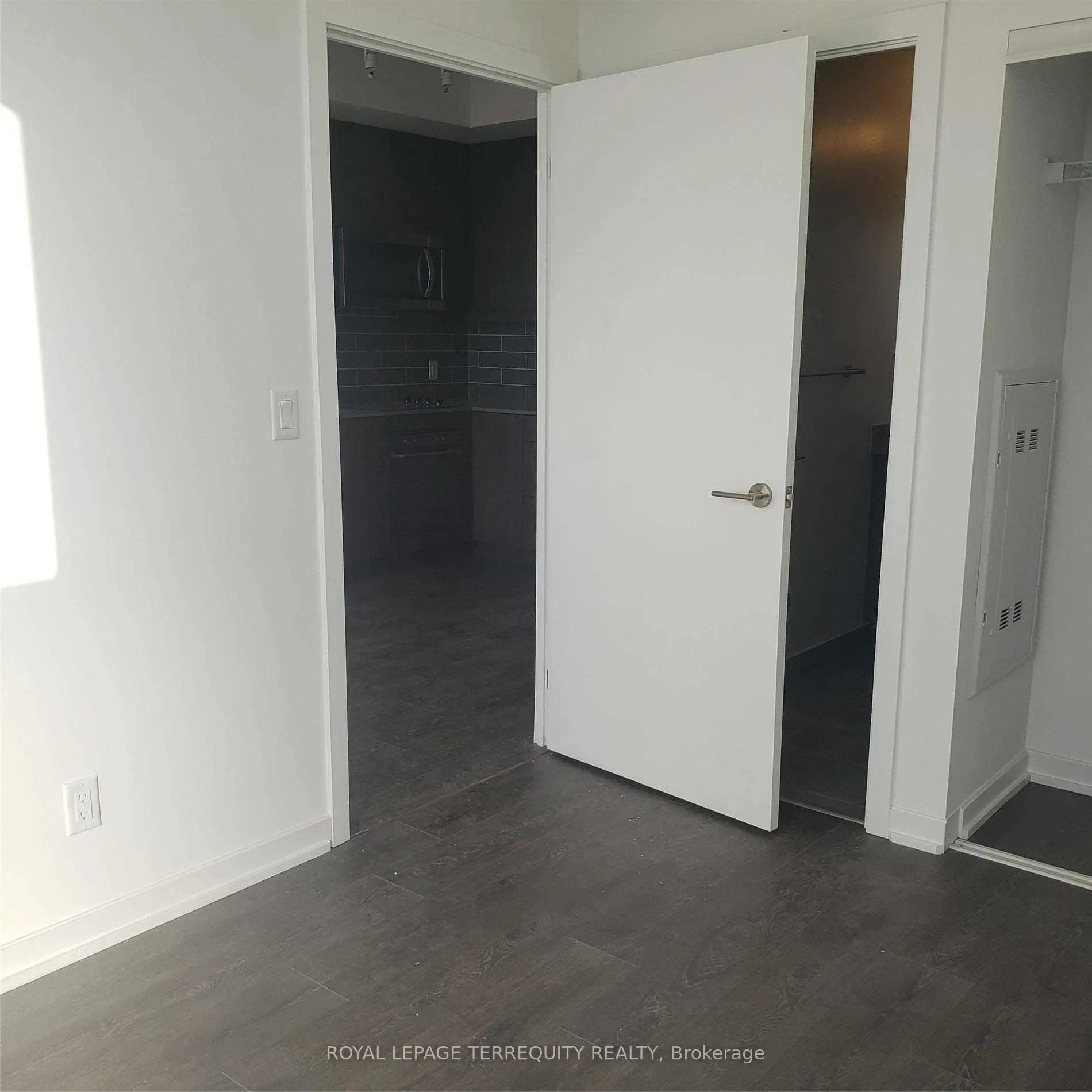 36 Forest Manor Road, #1306