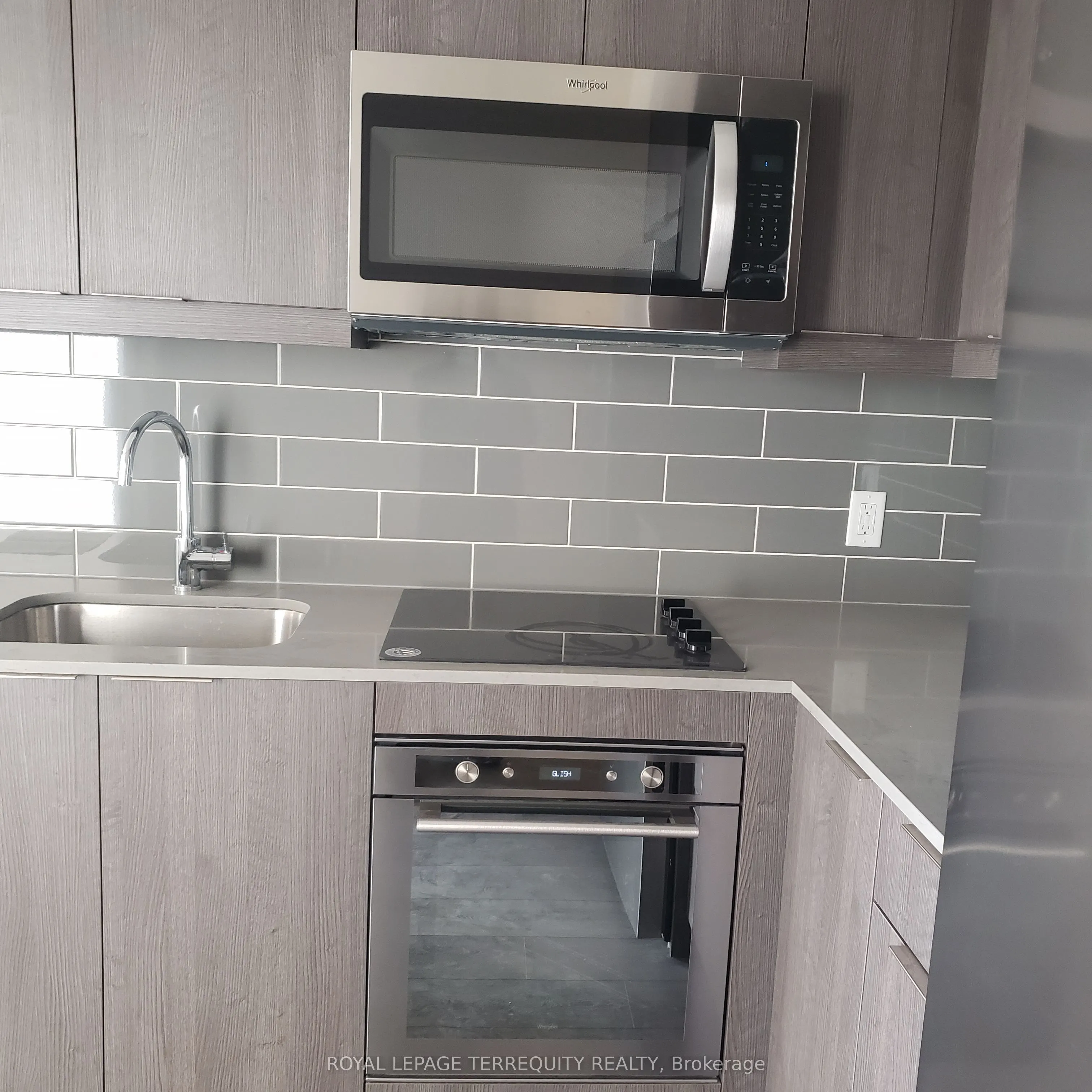 36 Forest Manor Road, #1306