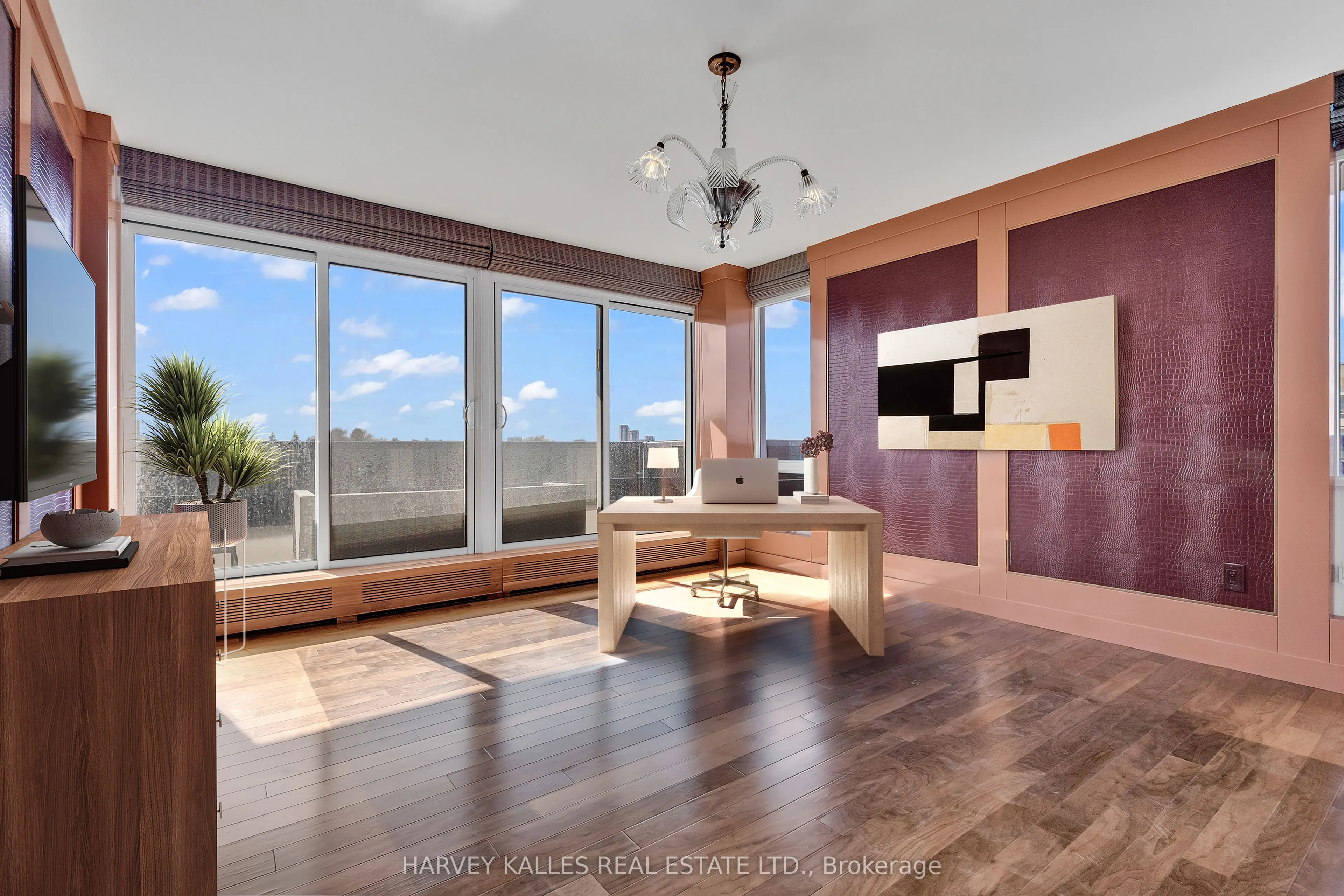 2600 Bathurst Street, #801
