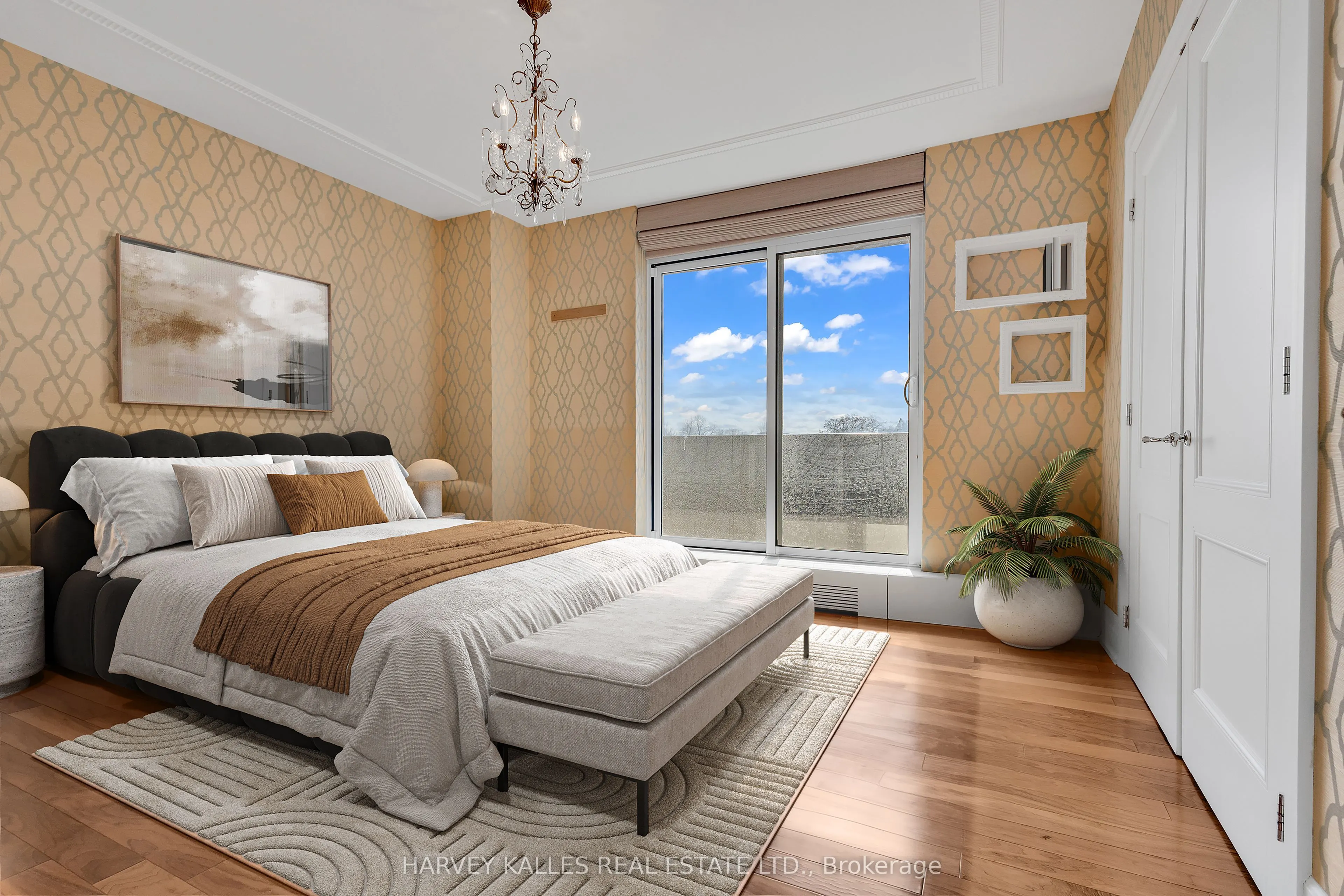 2600 Bathurst Street, #801