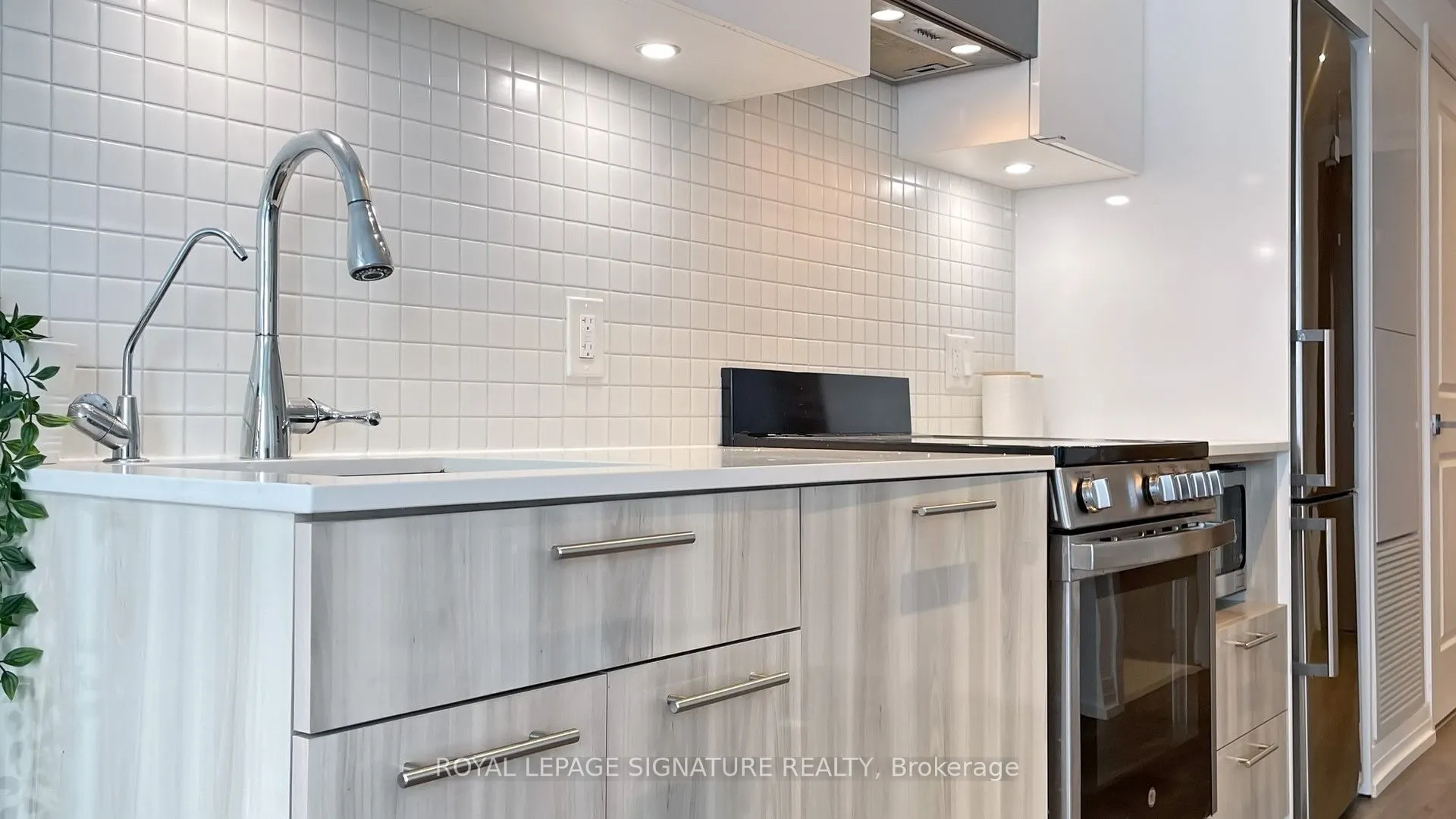 251 Jarvis Street, #4304