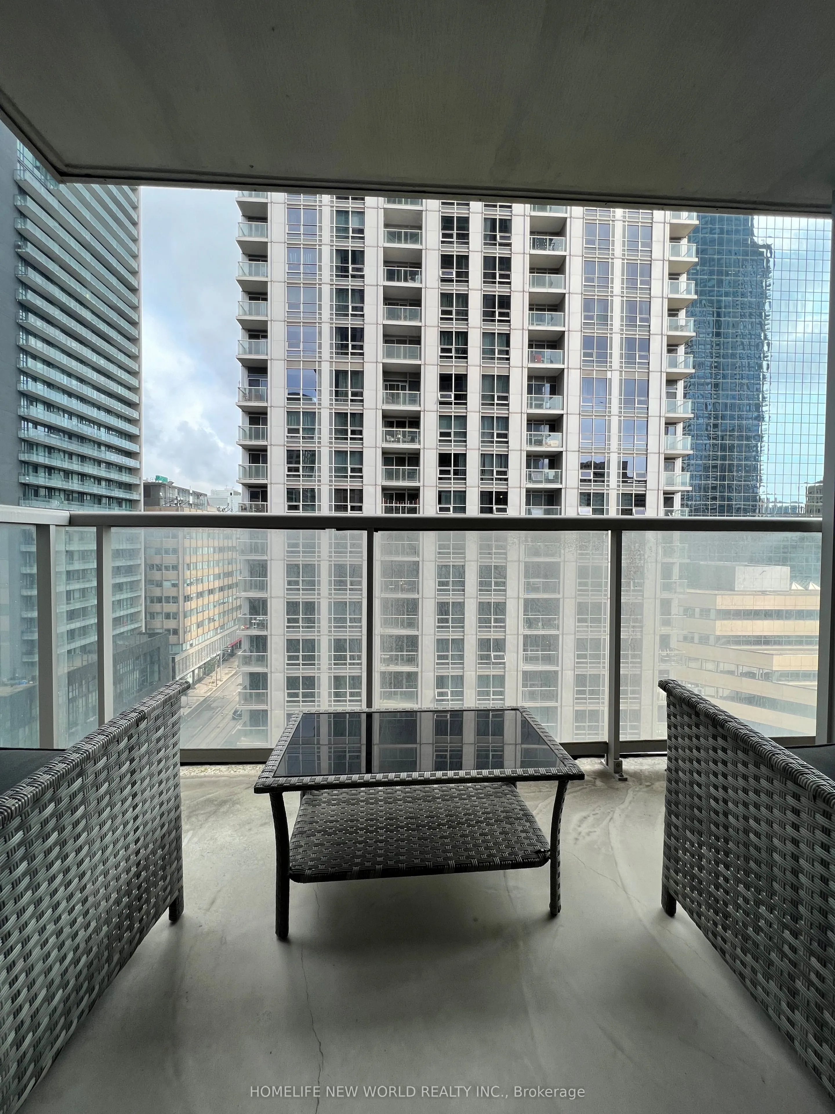 761 Bay Street, #1113