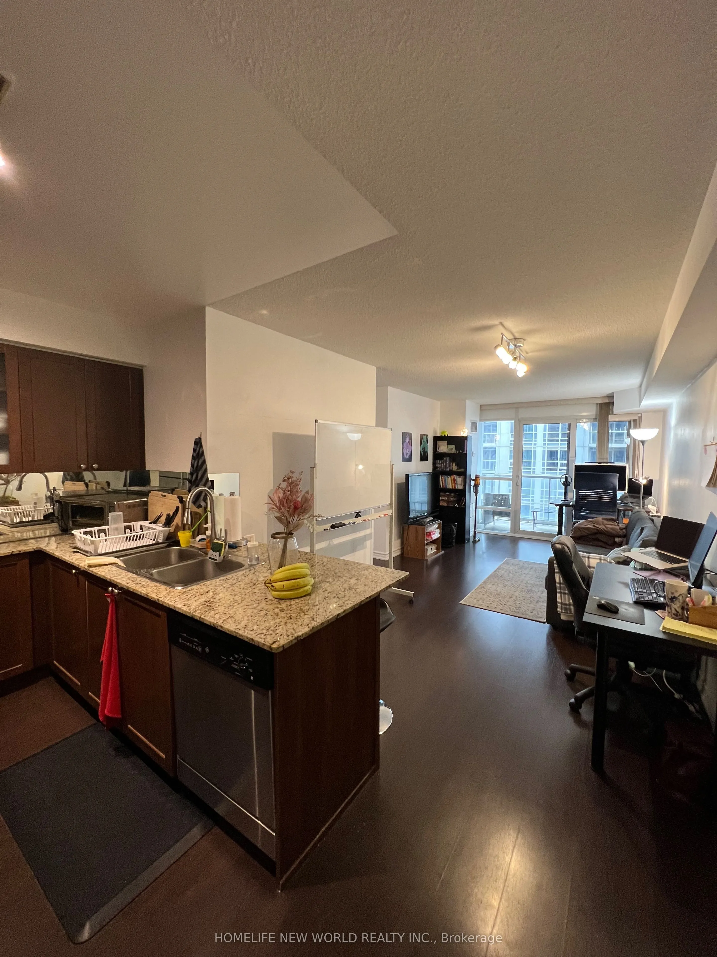 761 Bay Street, #1113