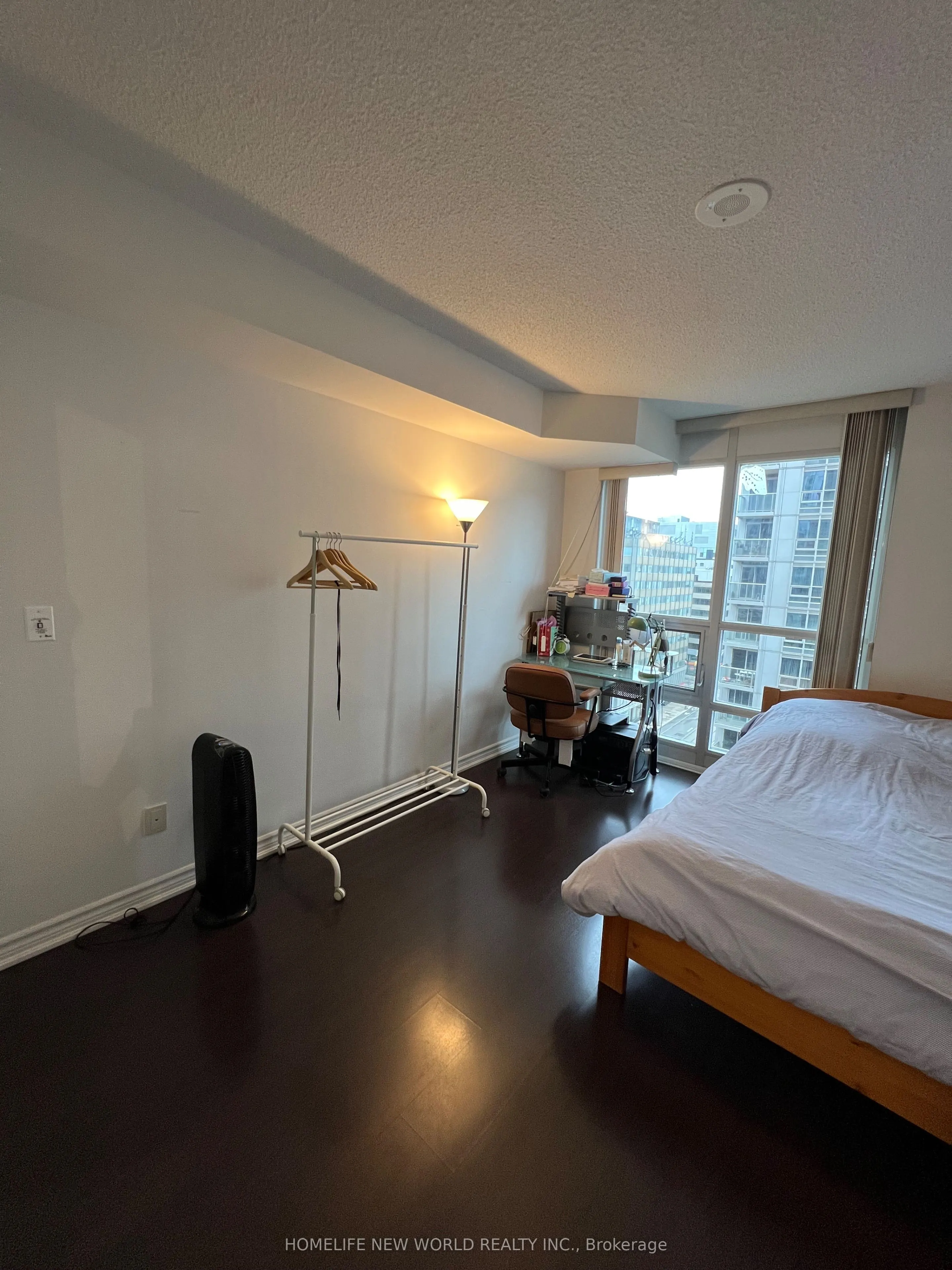 761 Bay Street, #1113