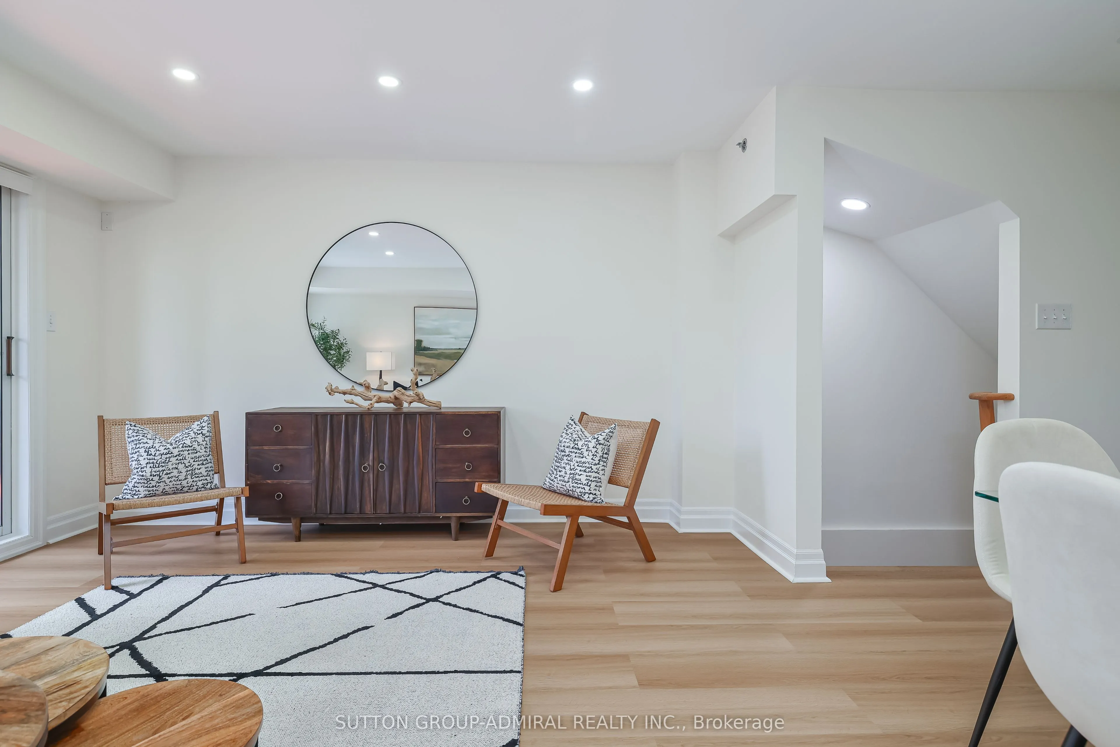 988 Sheppard Avenue W, #10