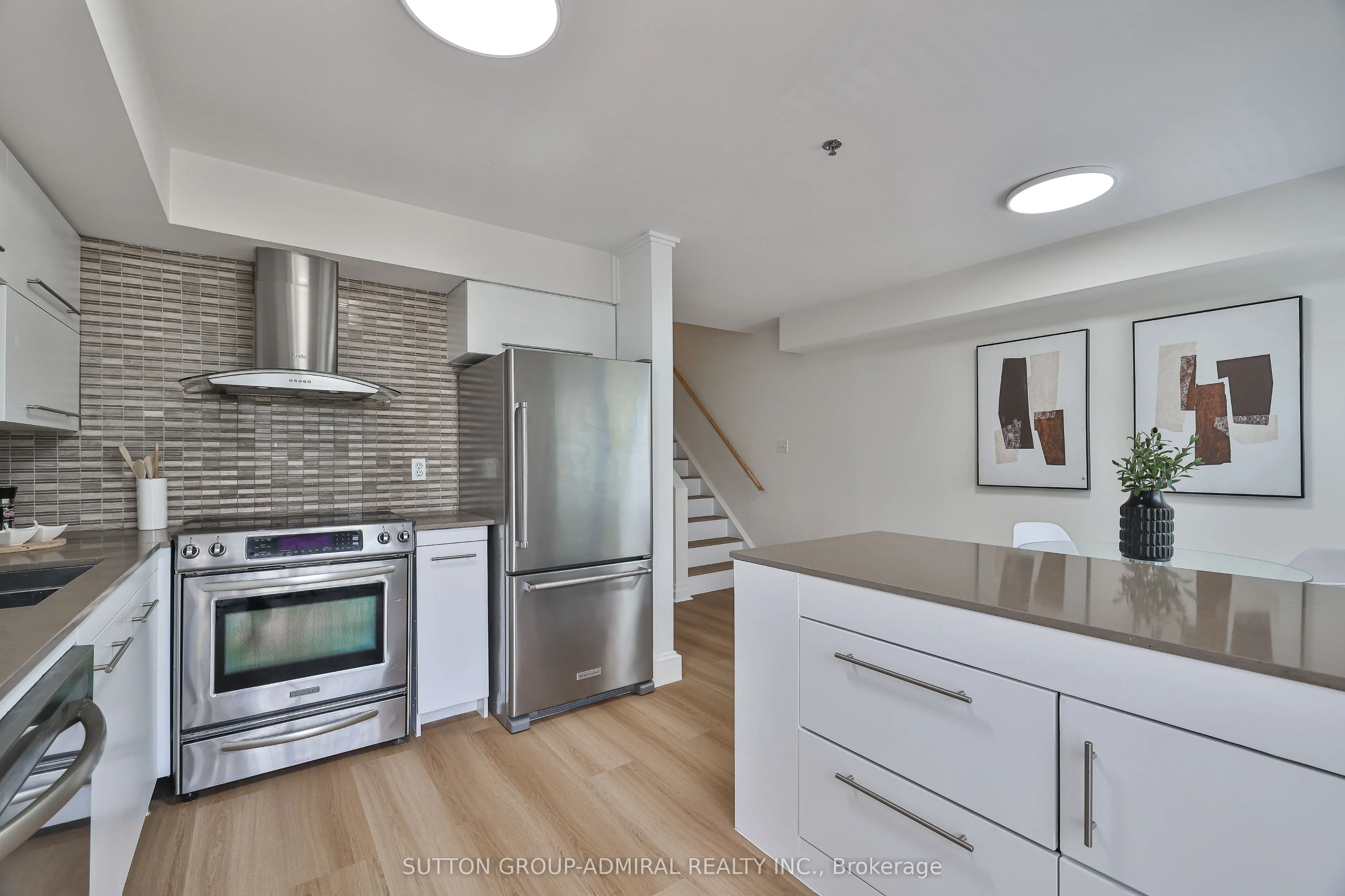 988 Sheppard Avenue W, #10