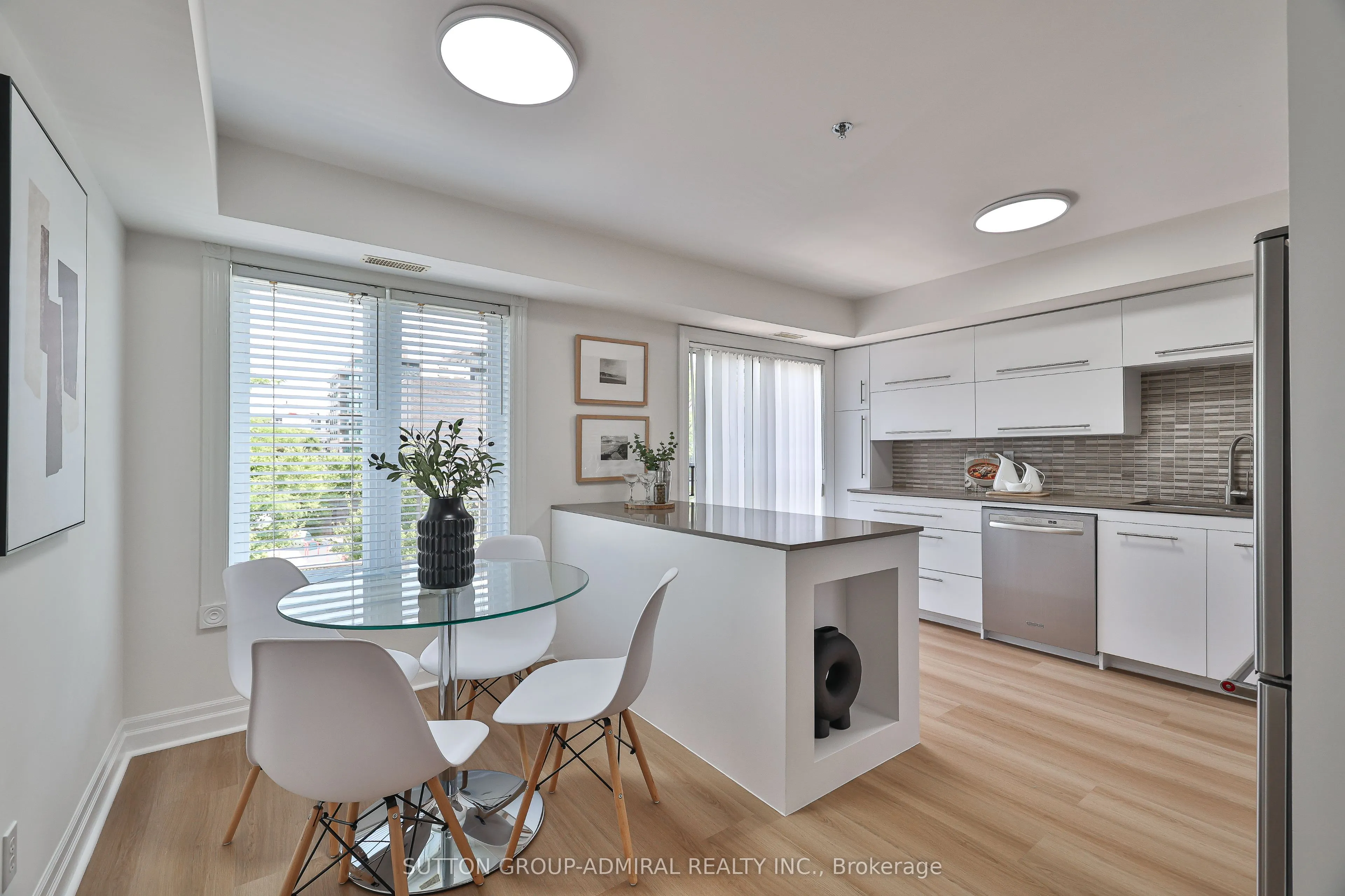 988 Sheppard Avenue W, #10