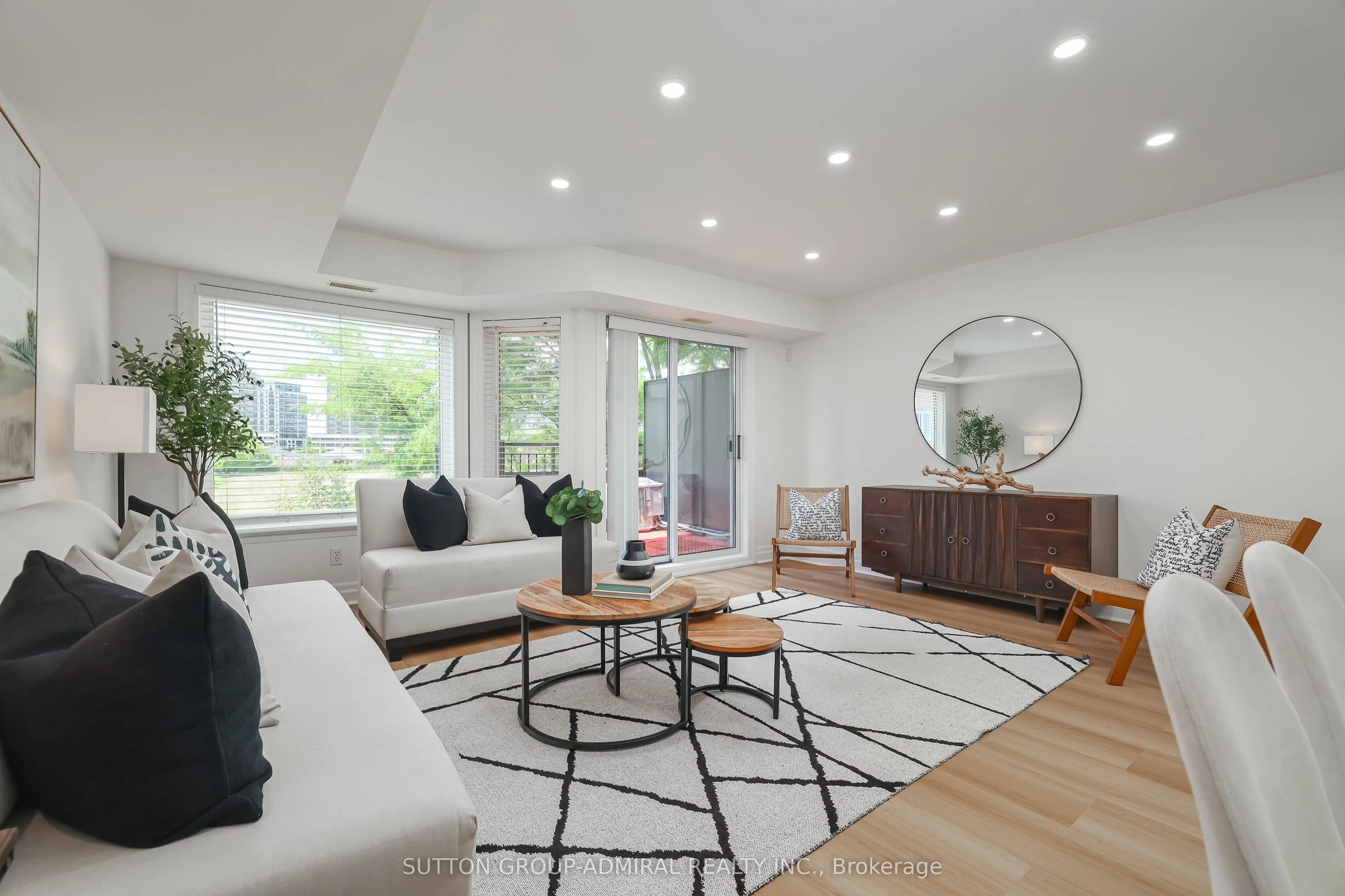 988 Sheppard Avenue W, #10