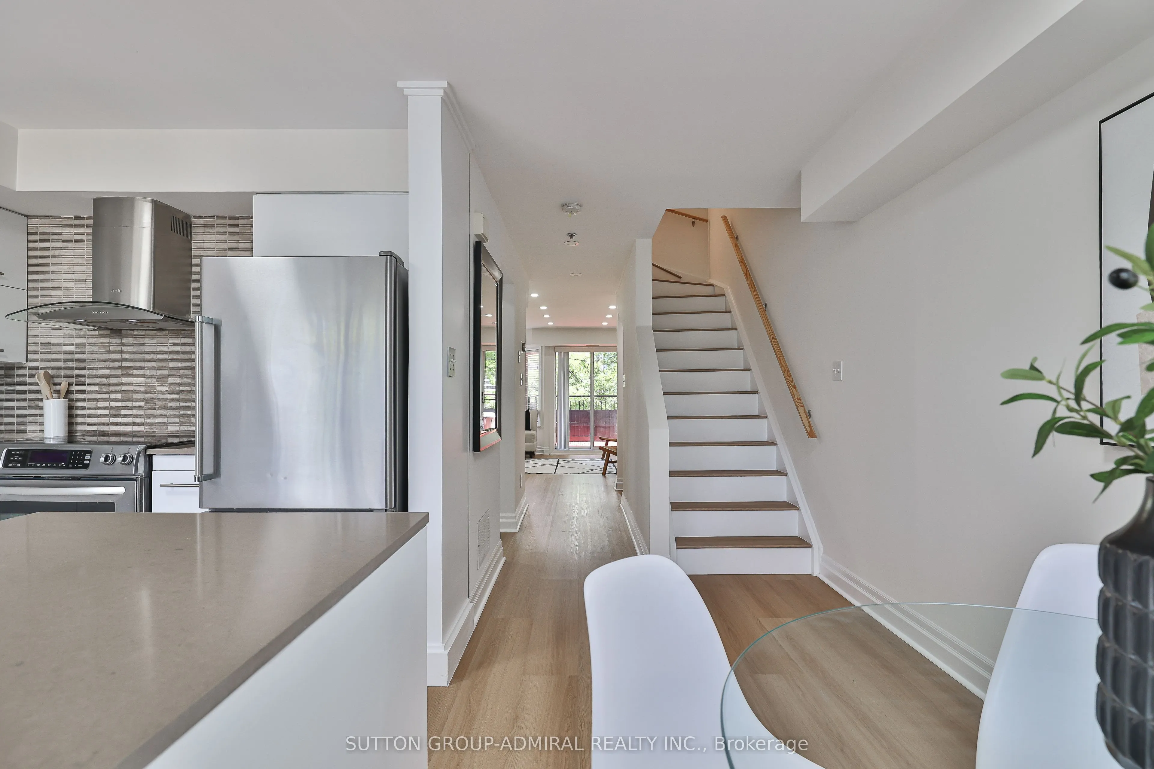 988 Sheppard Avenue W, #10