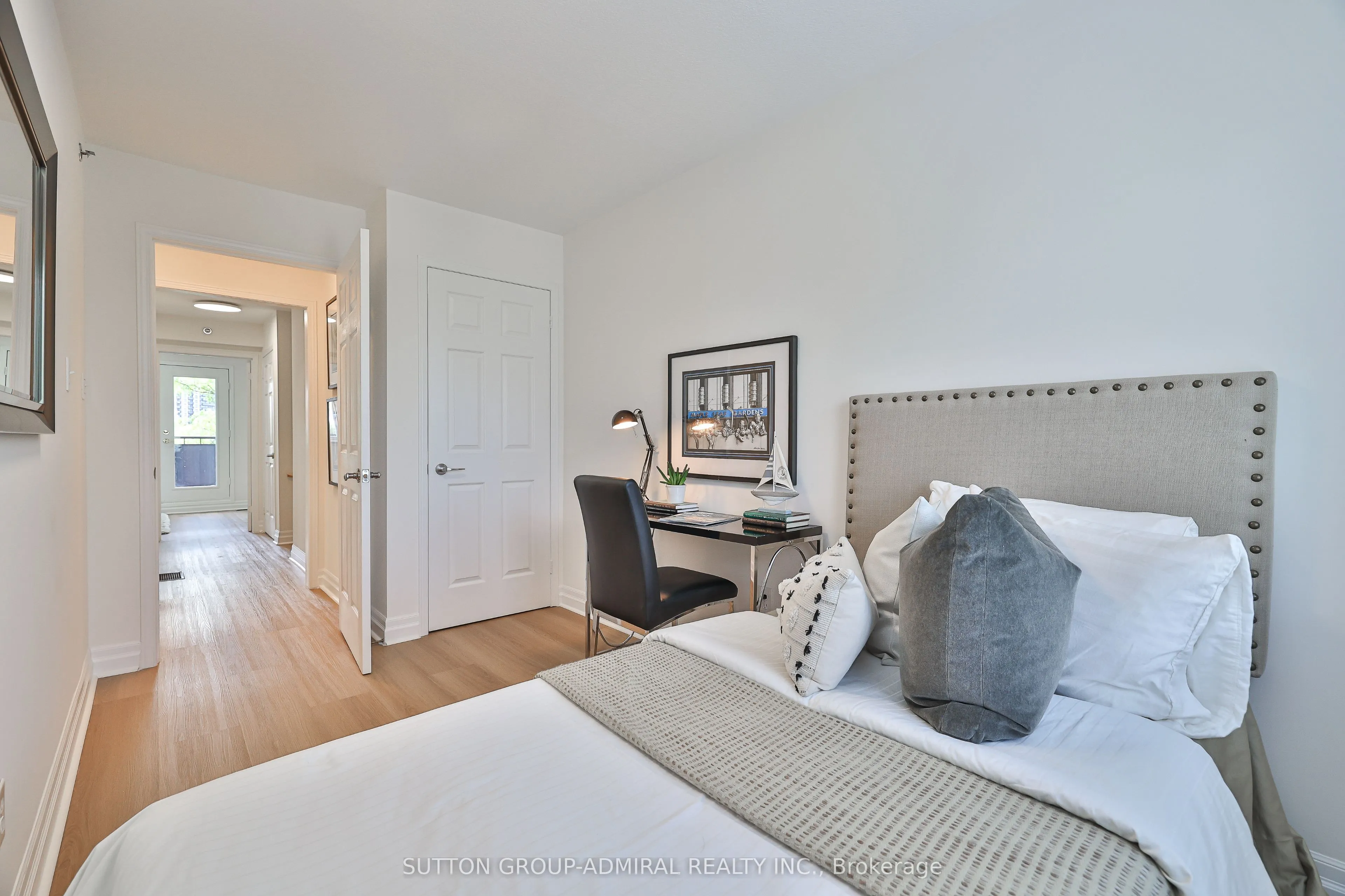 988 Sheppard Avenue W, #10