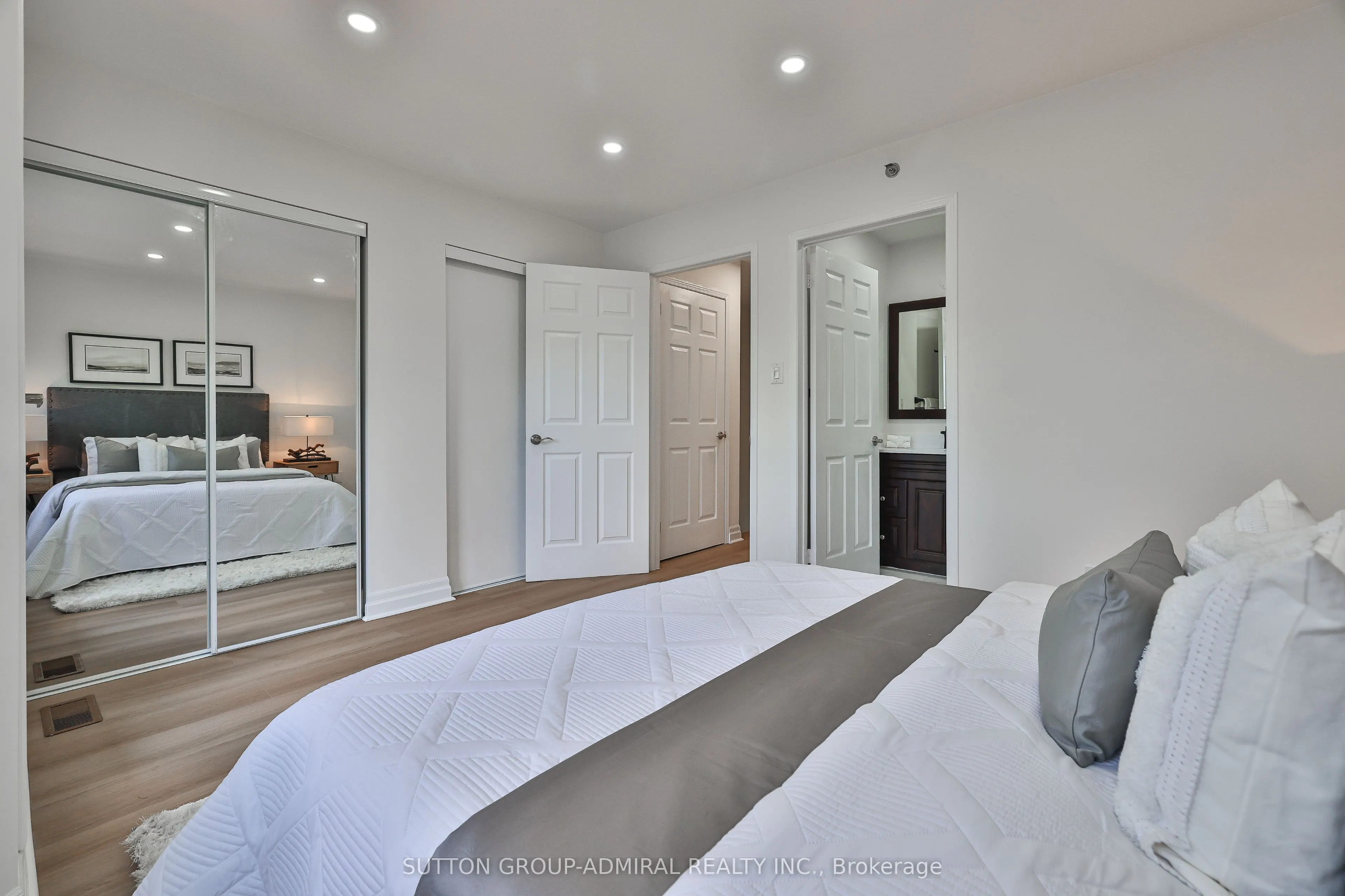 988 Sheppard Avenue W, #10