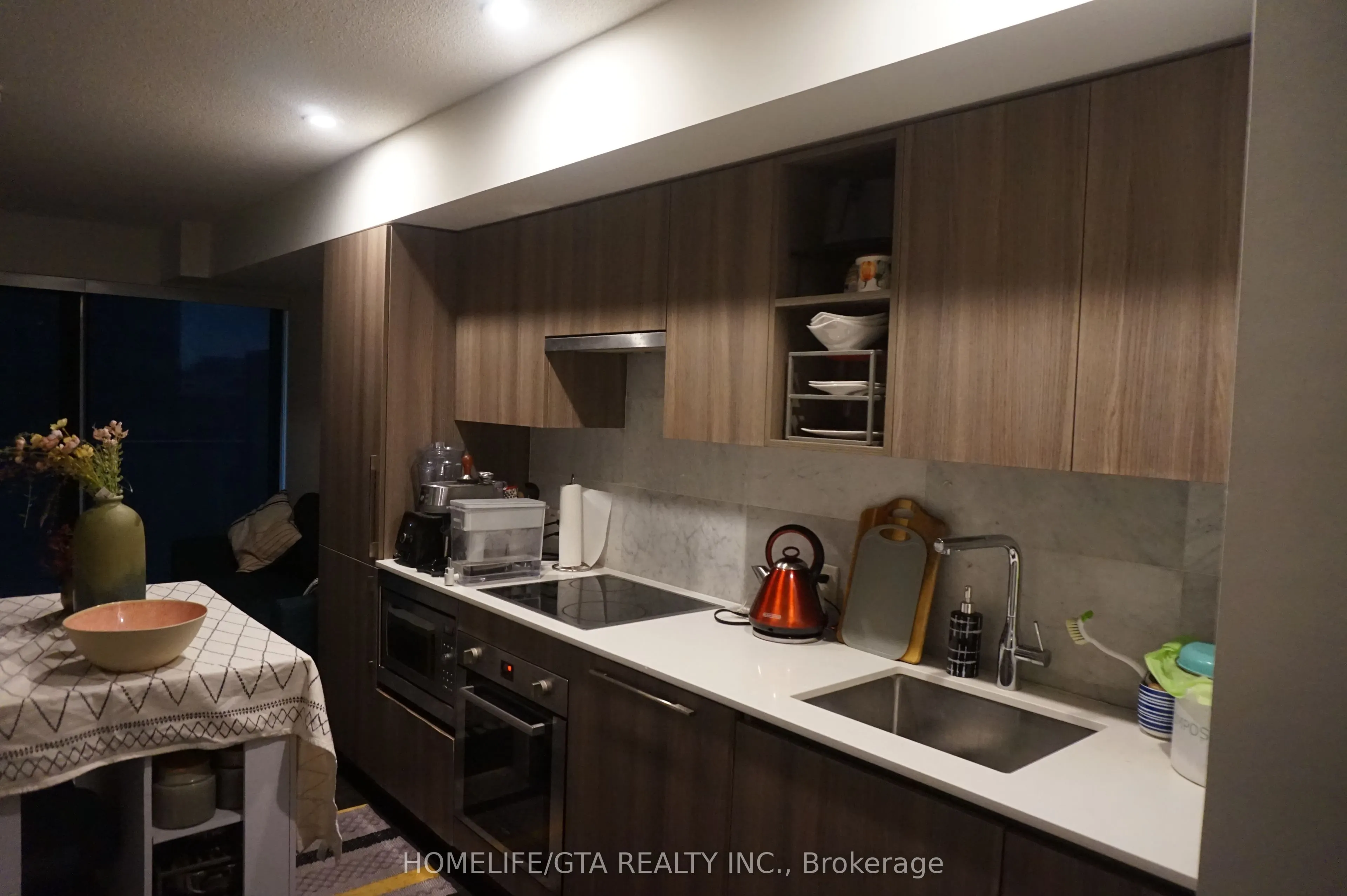17 Bathurst Street, #1507