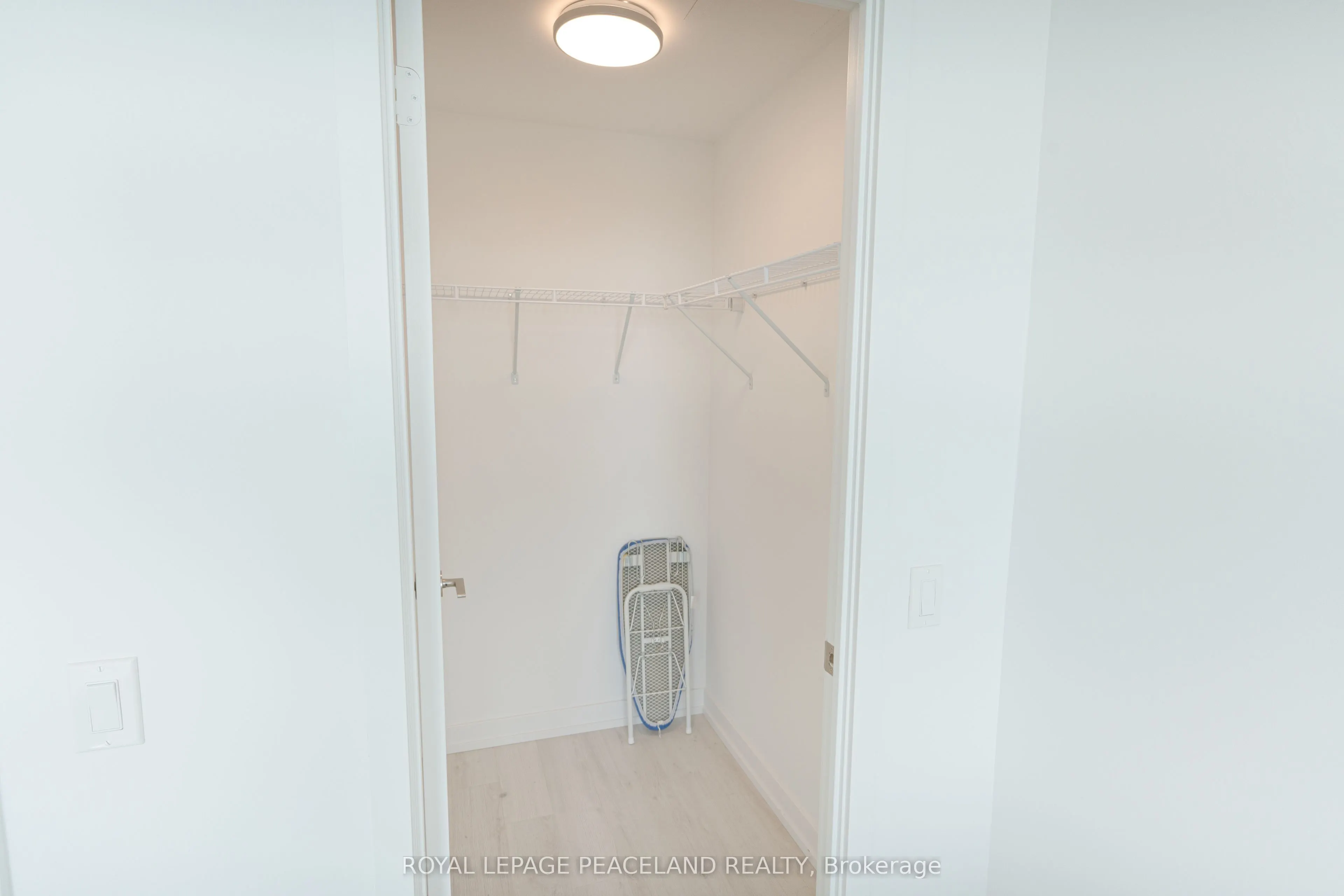 33 Helendale Avenue, #2511