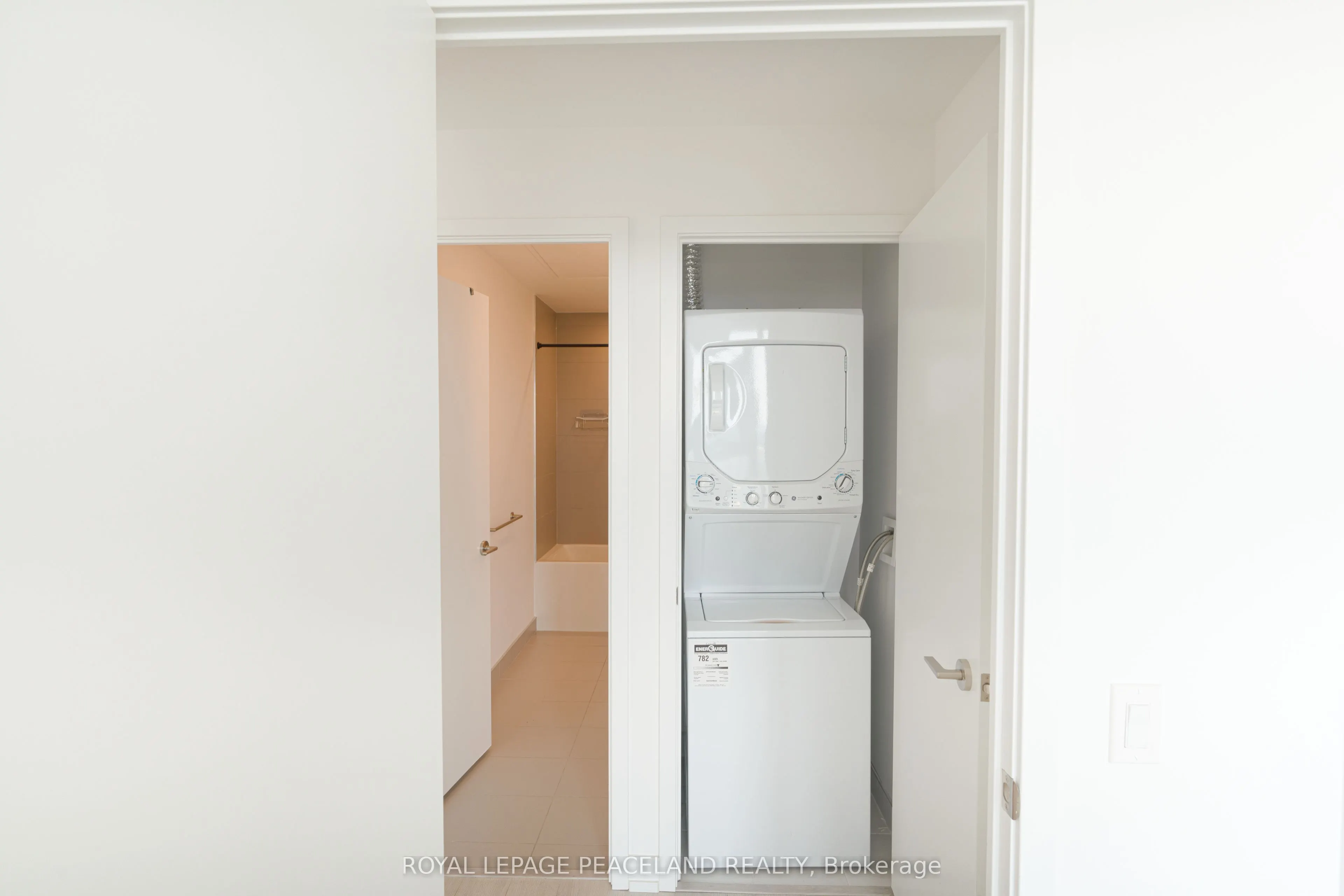 33 Helendale Avenue, #2511