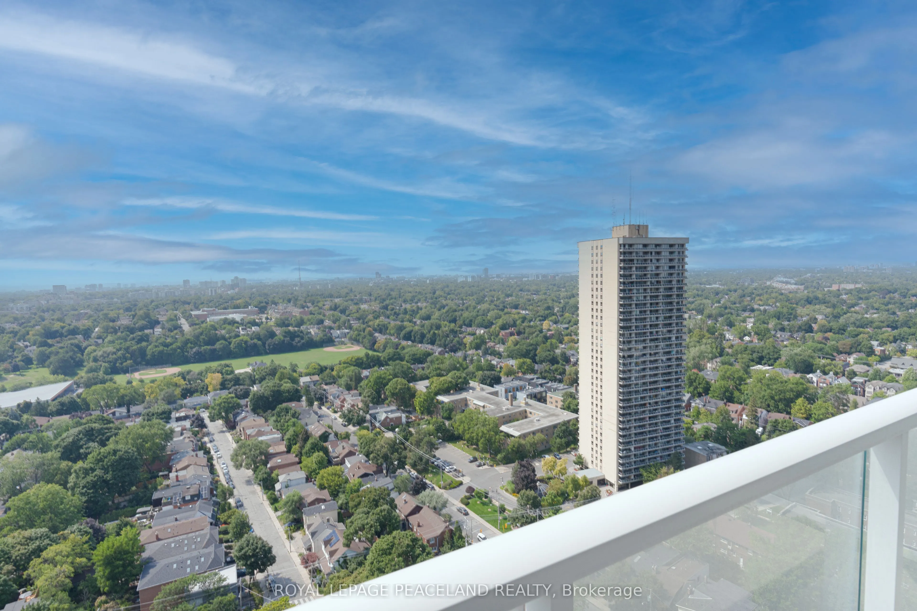 33 Helendale Avenue, #2511