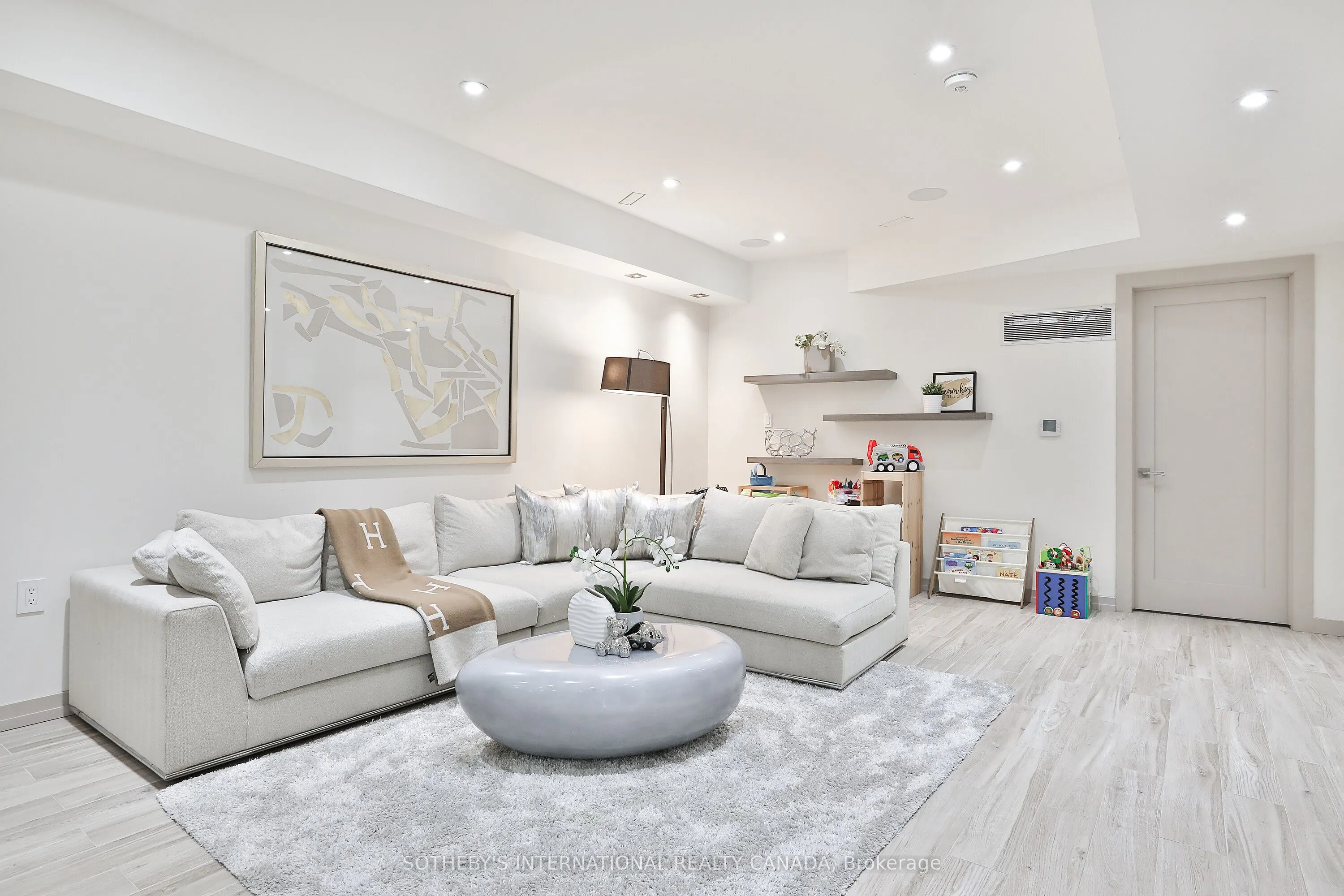 31 Overton Crescent