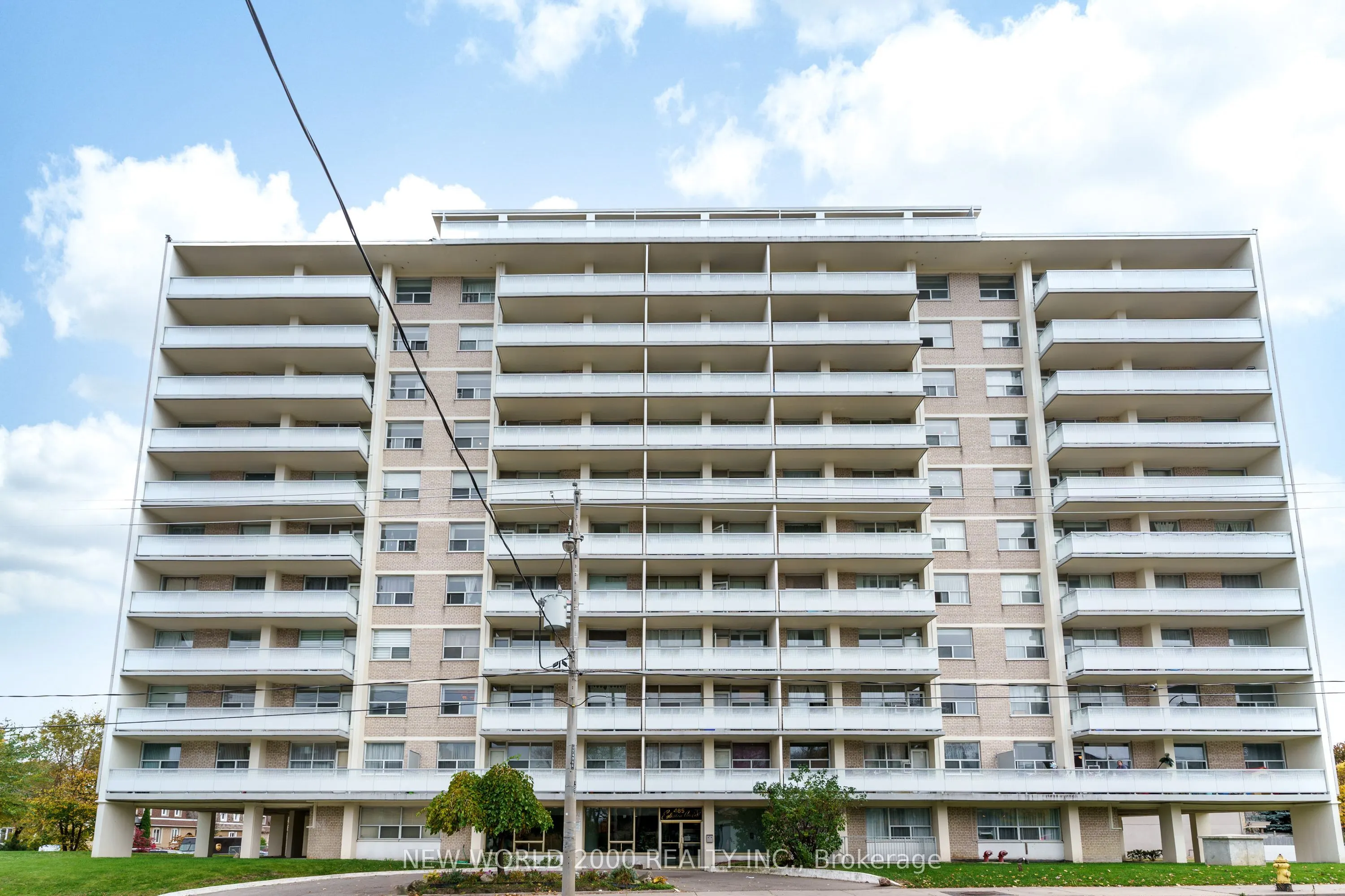 485 Eglinton Avenue E, #908