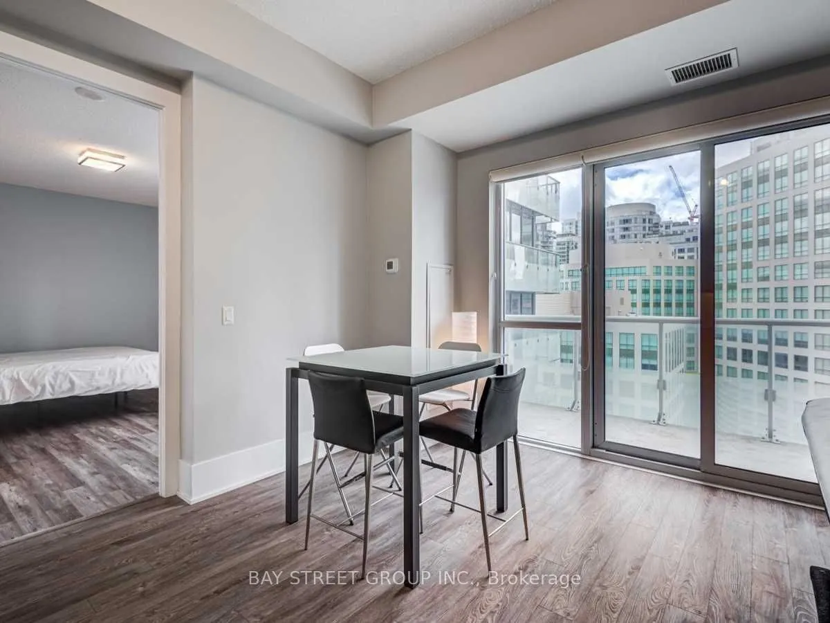 20 John Street, #1117
