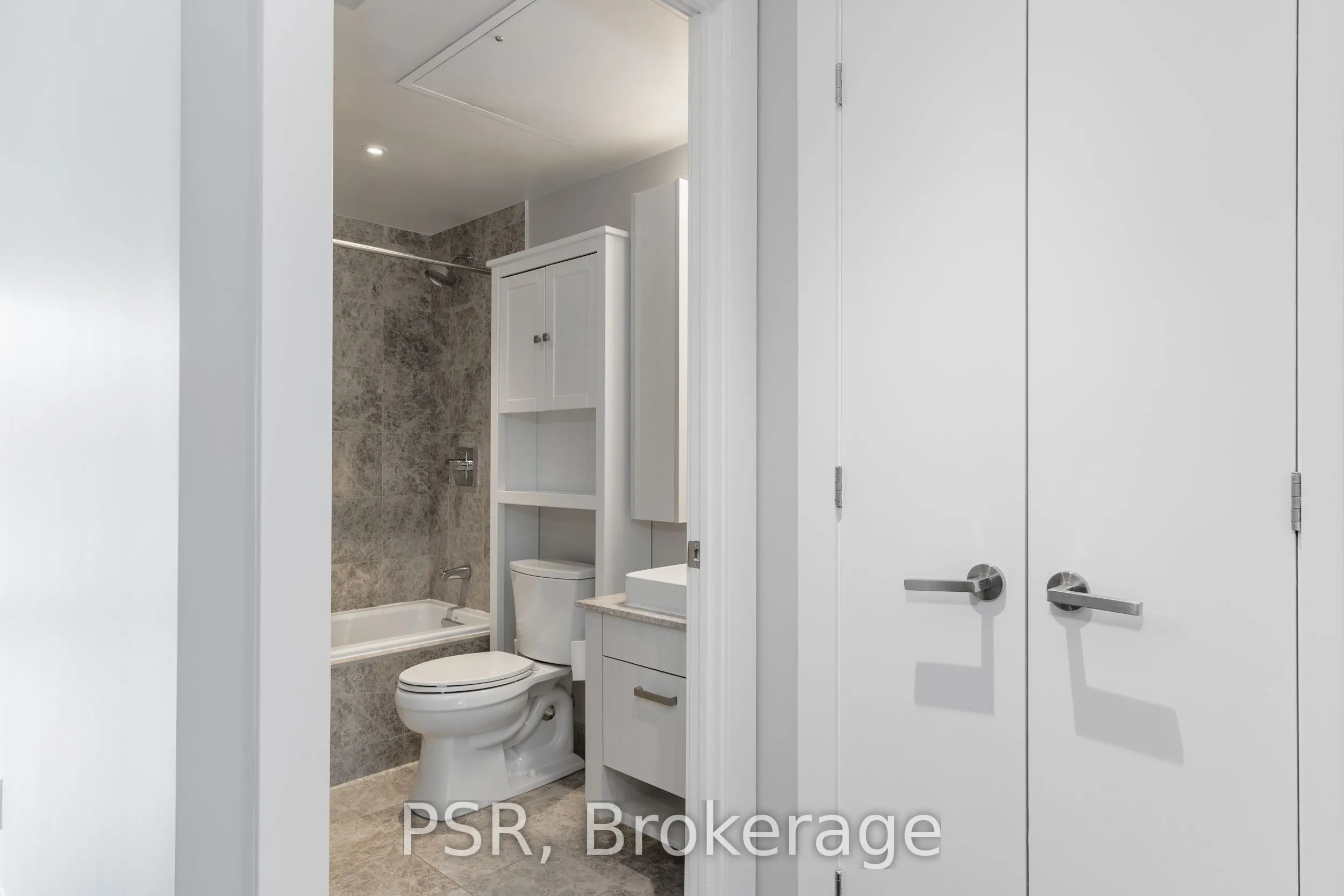 3018 Yonge Street, #311
