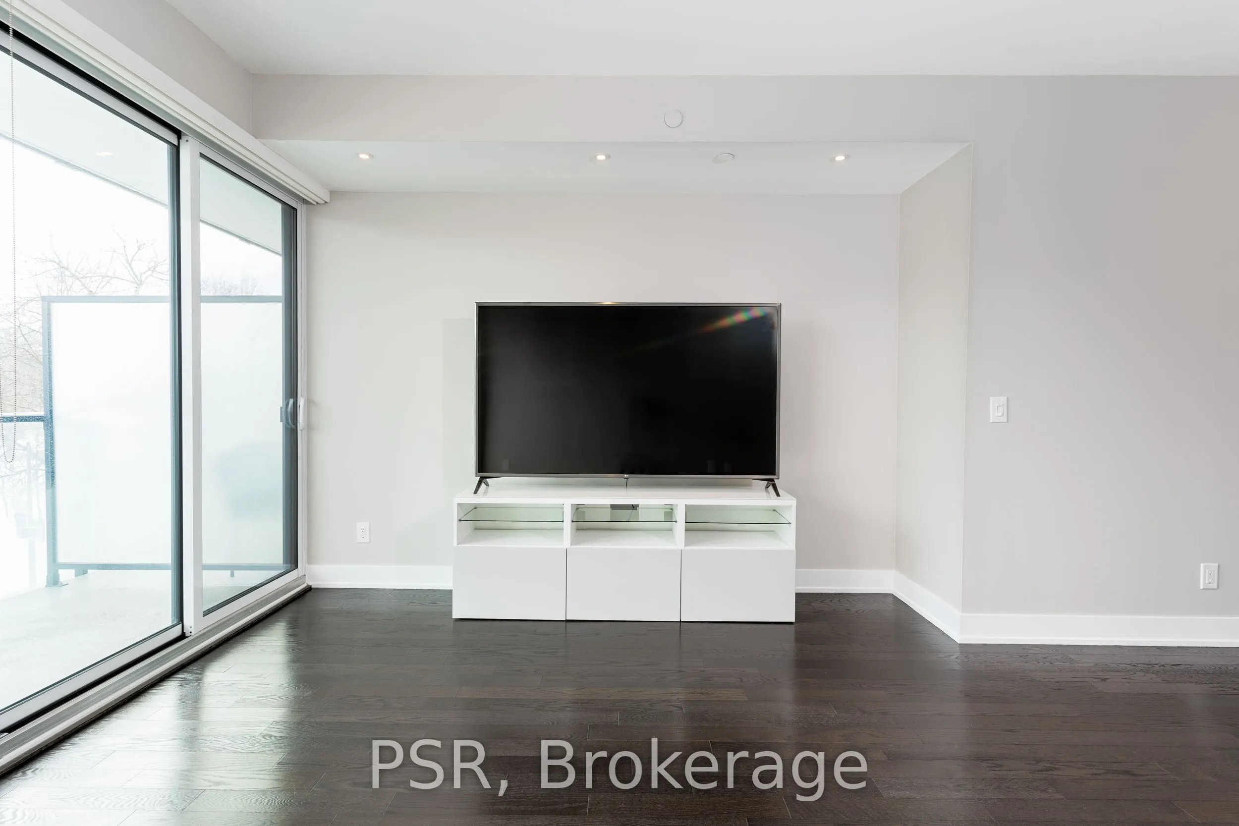 3018 Yonge Street, #311