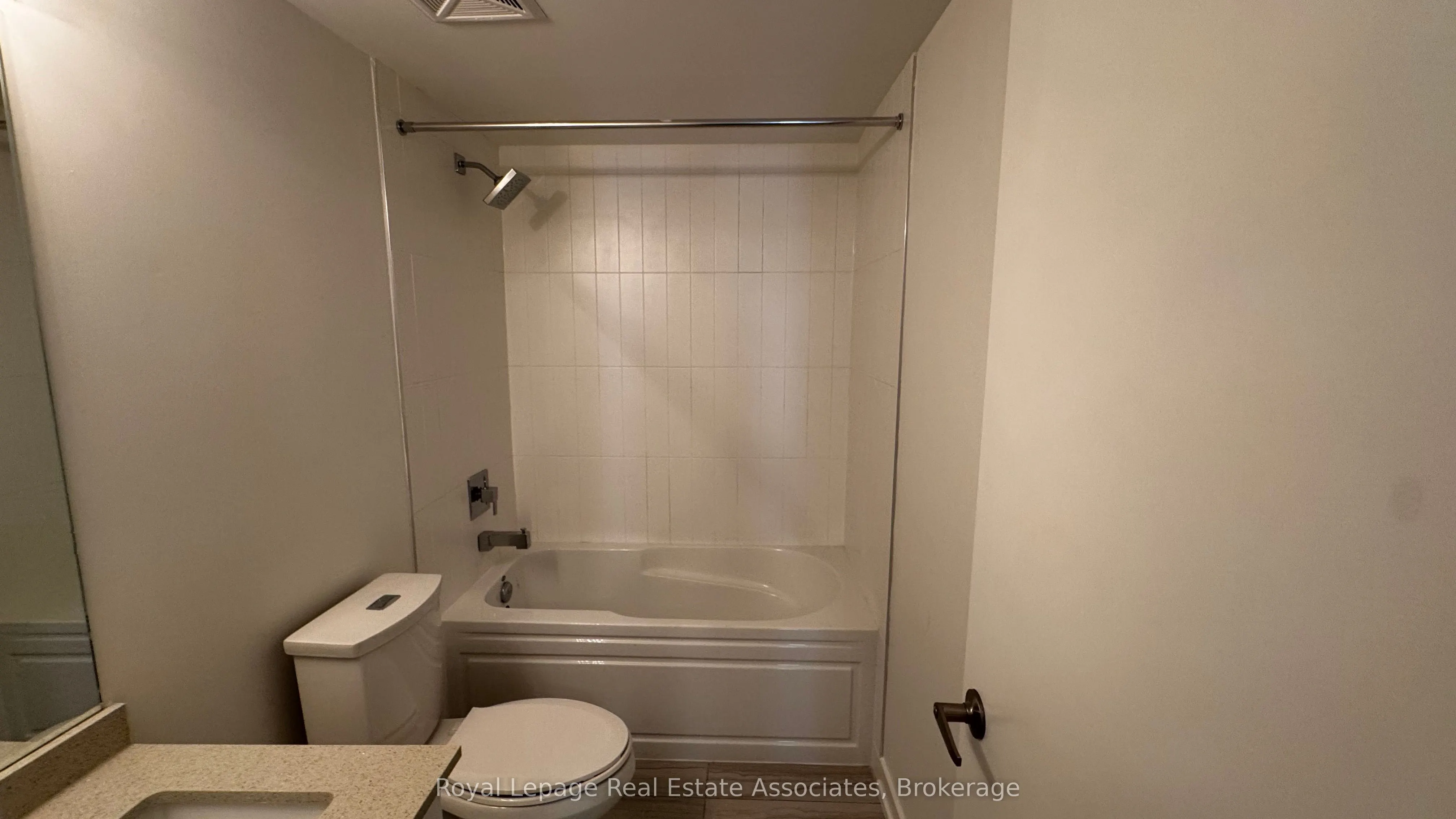 1650 Victoria Park Avenue, #103