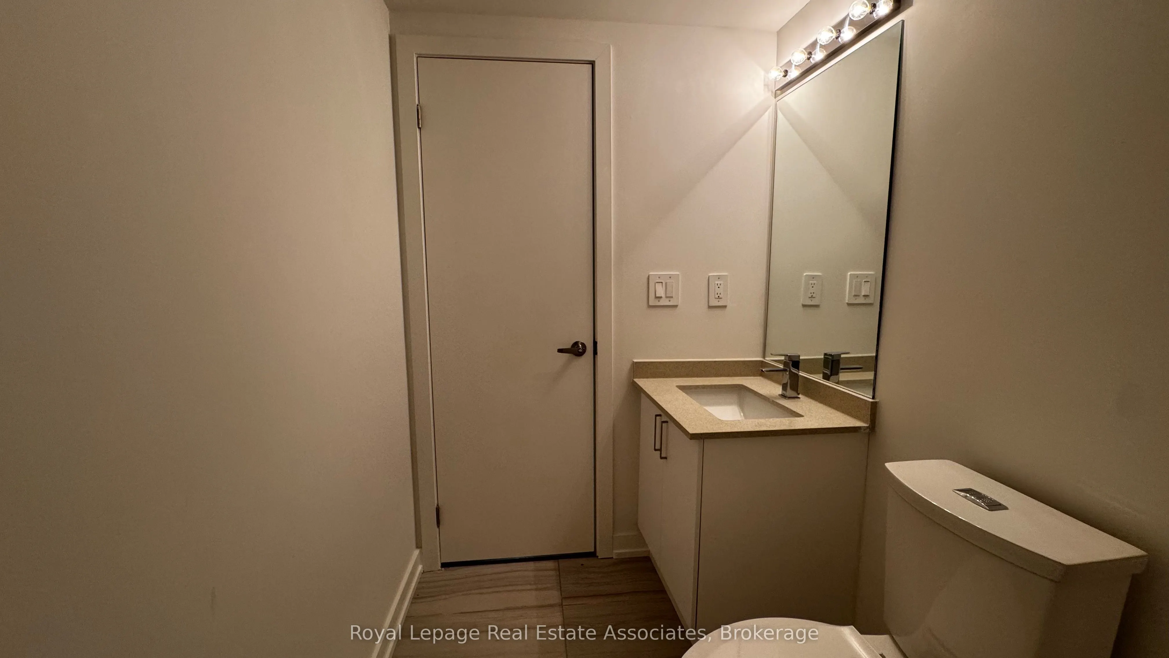 1650 Victoria Park Avenue, #103