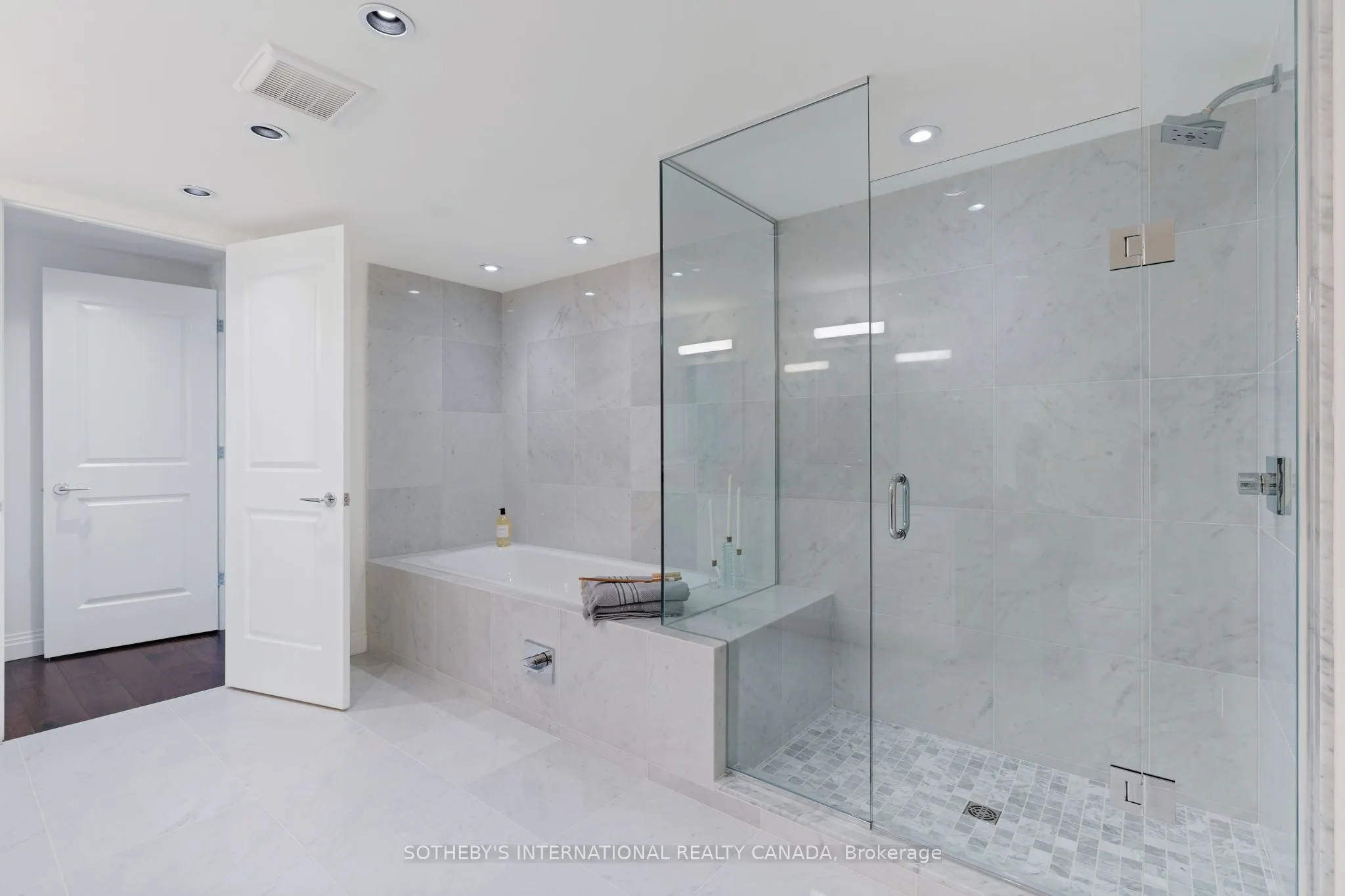 1 Benvenuto Place, #321