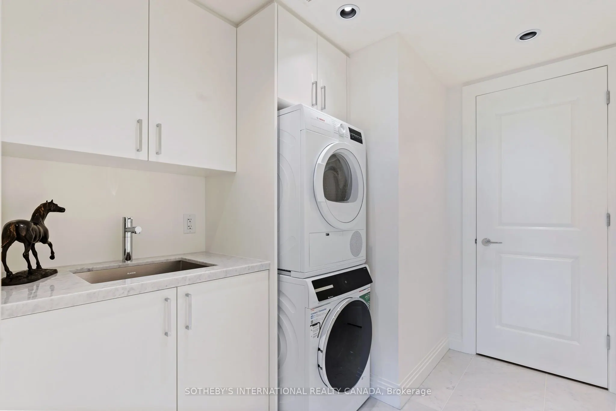 1 Benvenuto Place, #321