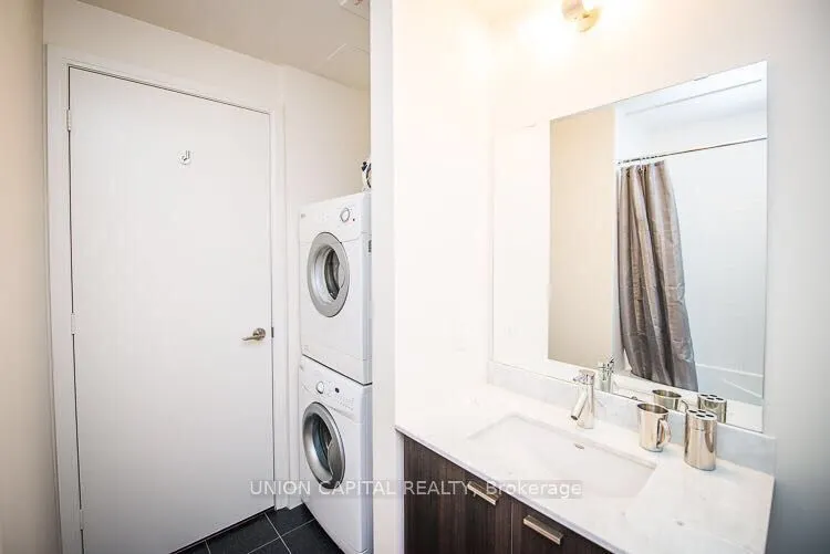 775 King Street W, #808