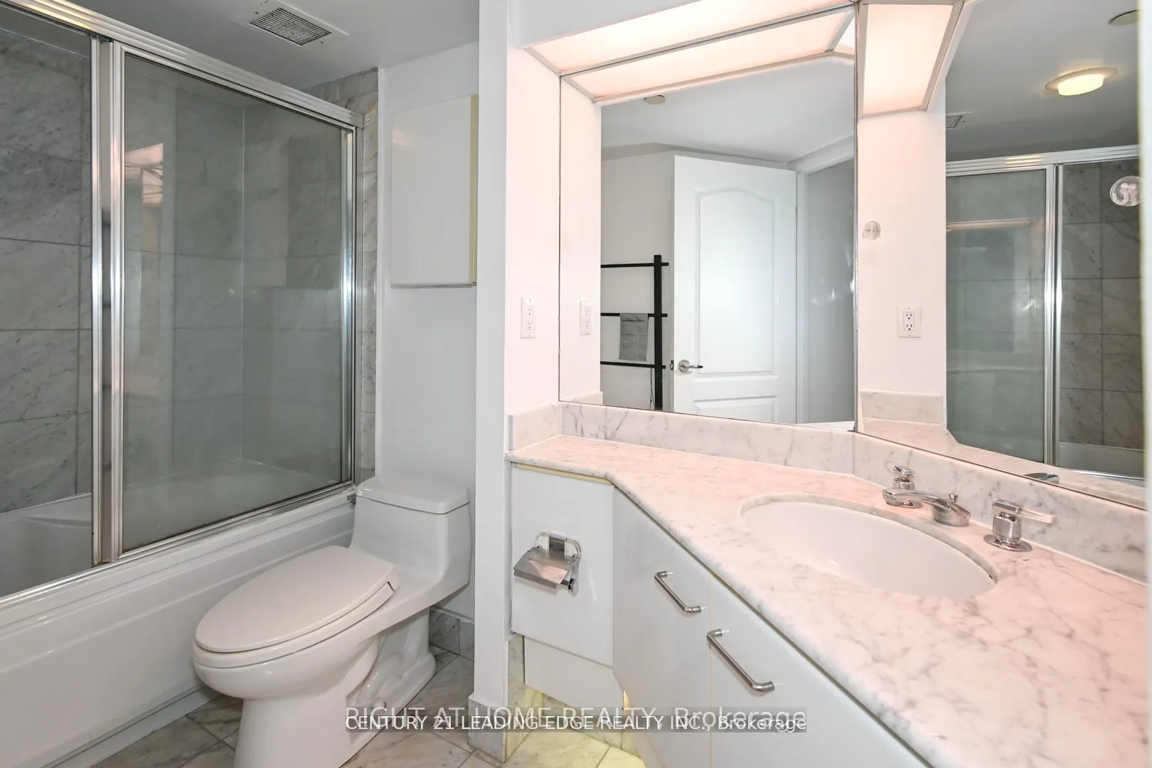 38 Elm Street, #3305