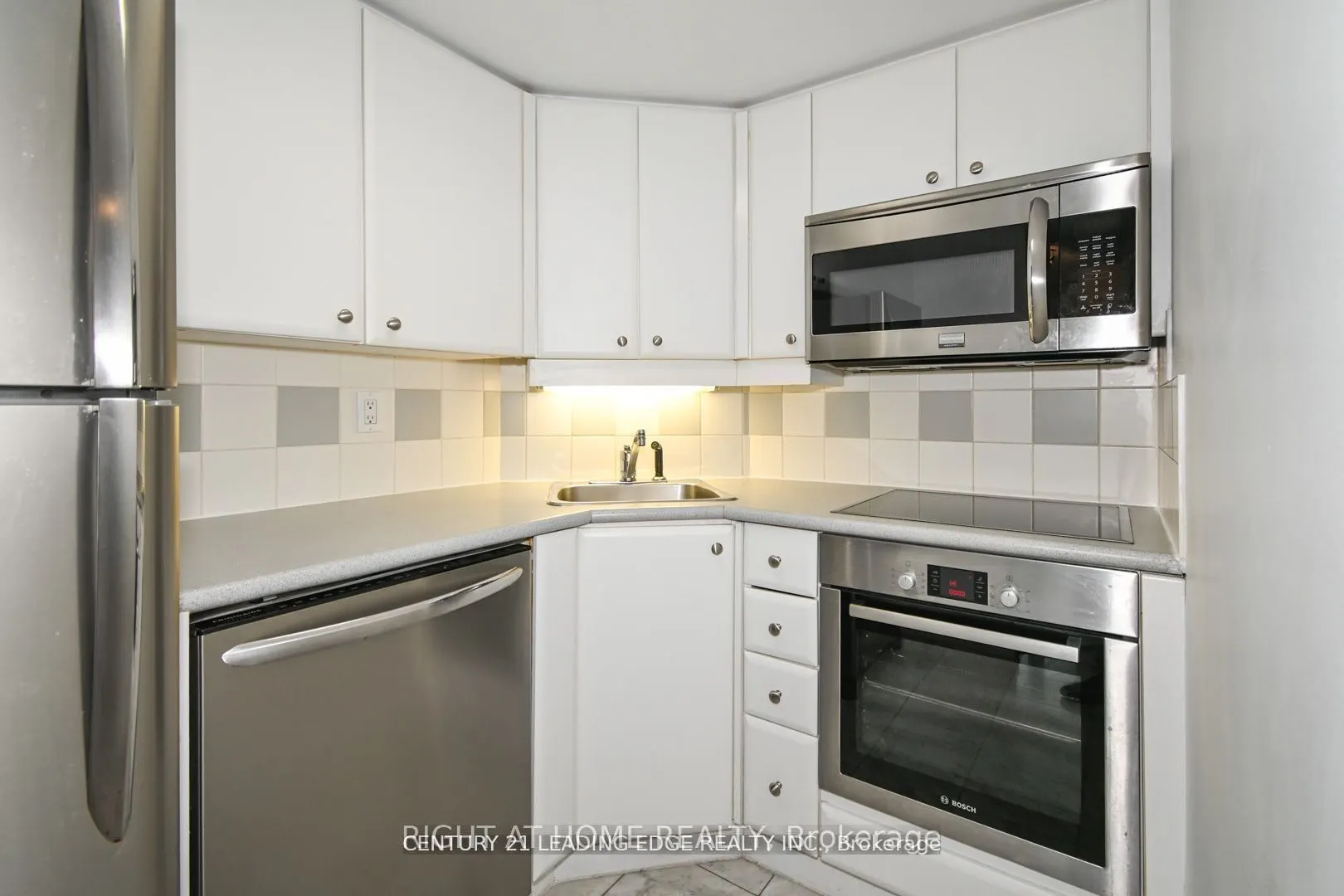 38 Elm Street, #3305
