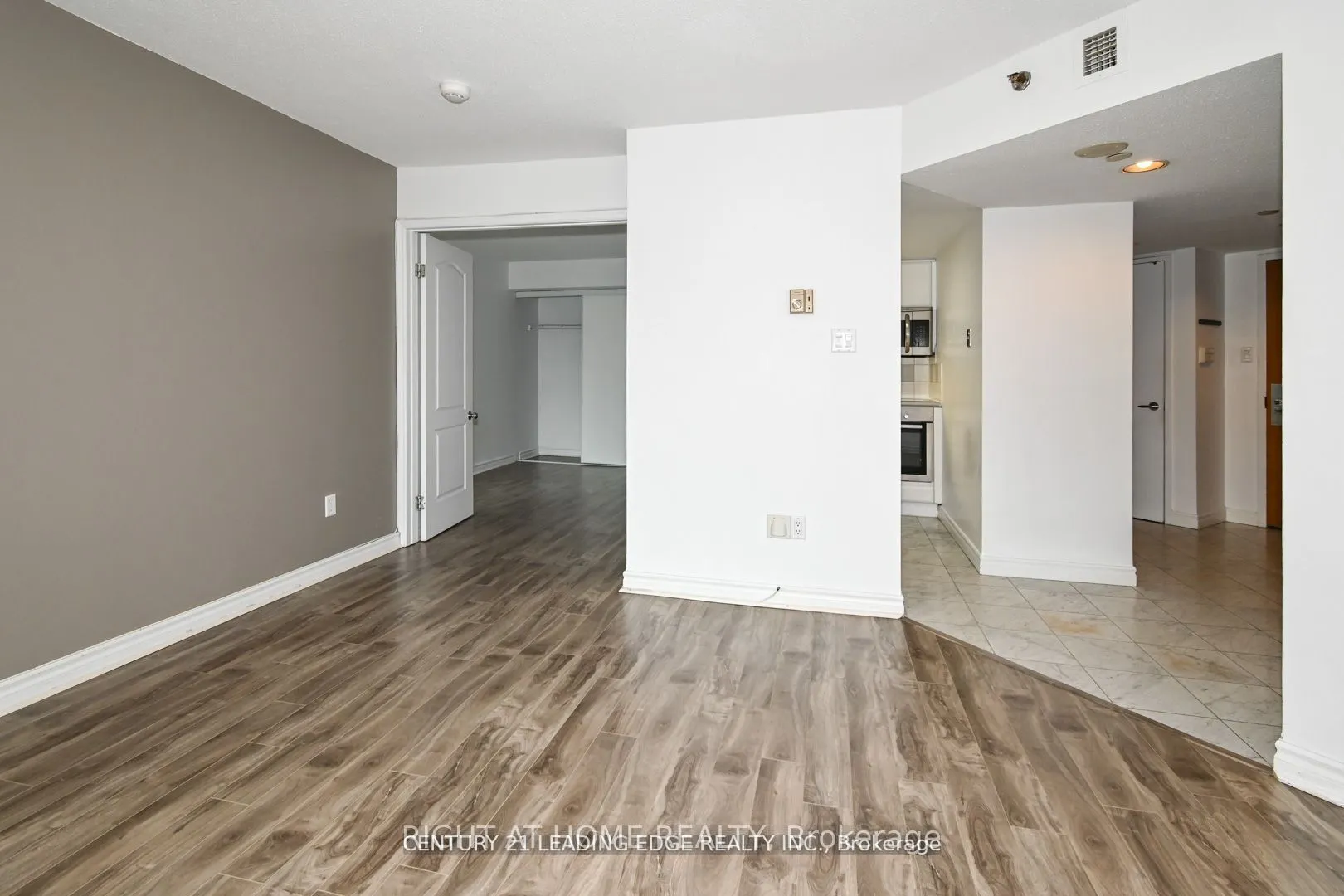 38 Elm Street, #3305