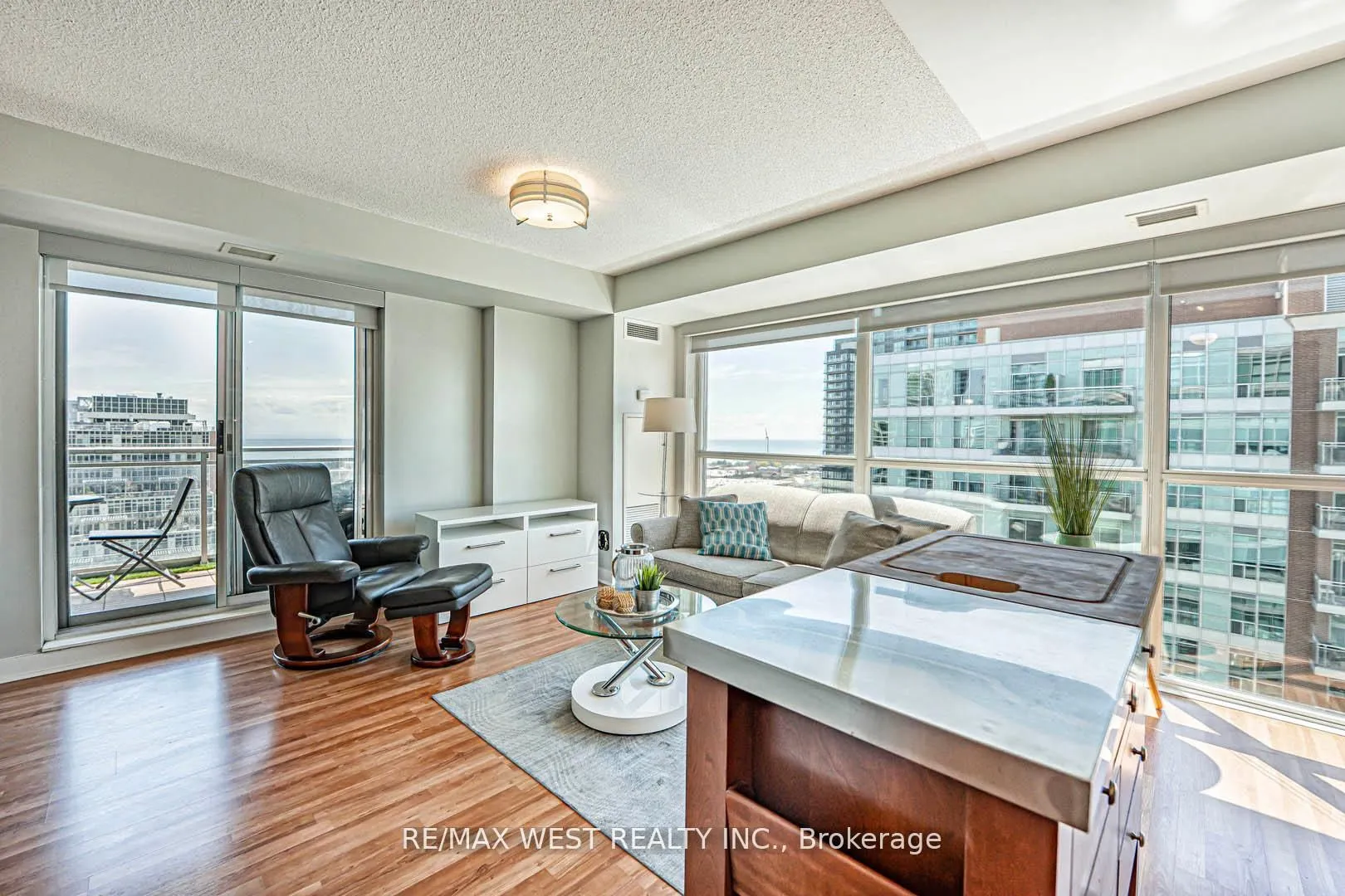 80 Western Battery Road, #2311