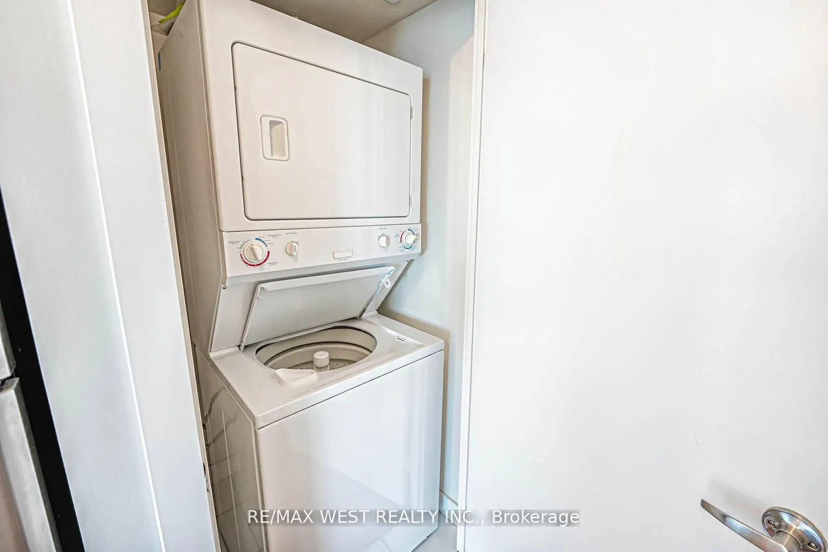 80 Western Battery Road, #2311