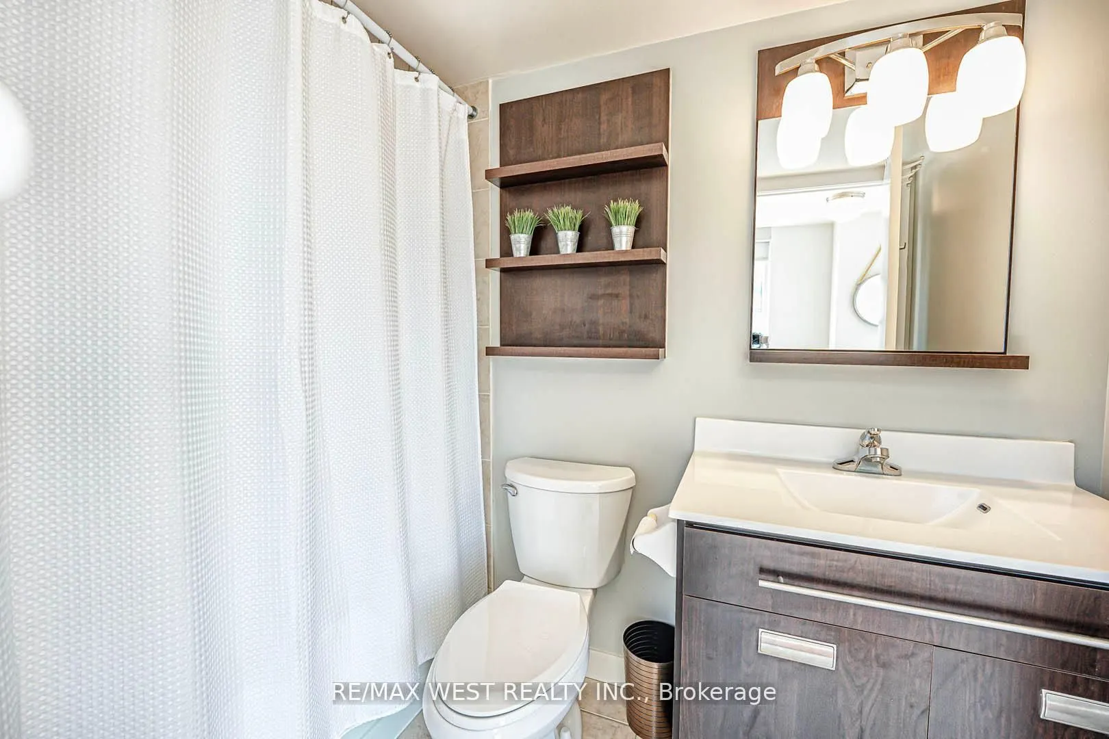 80 Western Battery Road, #2311
